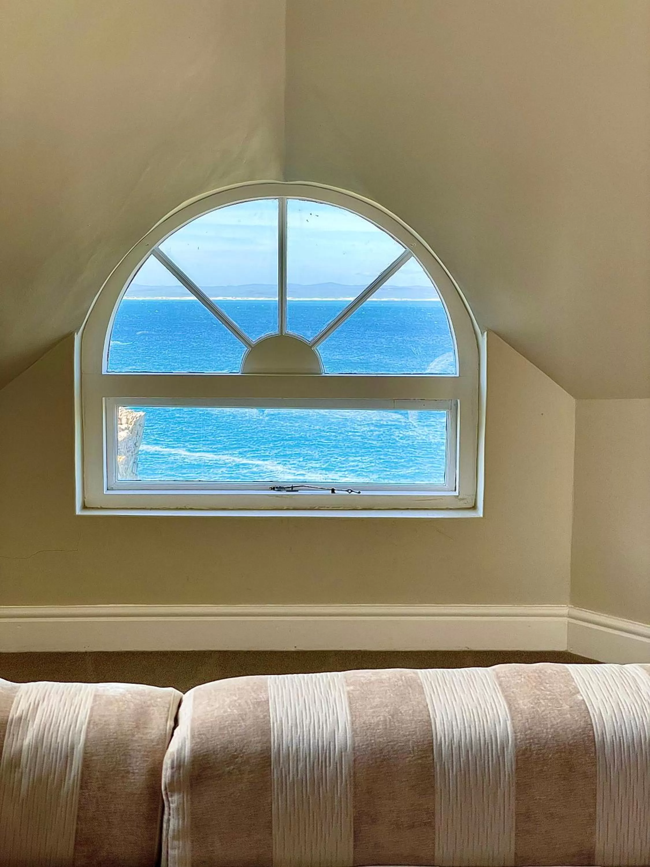 Natural landscape, Bed in 11 WESTCLIFF RENTALS