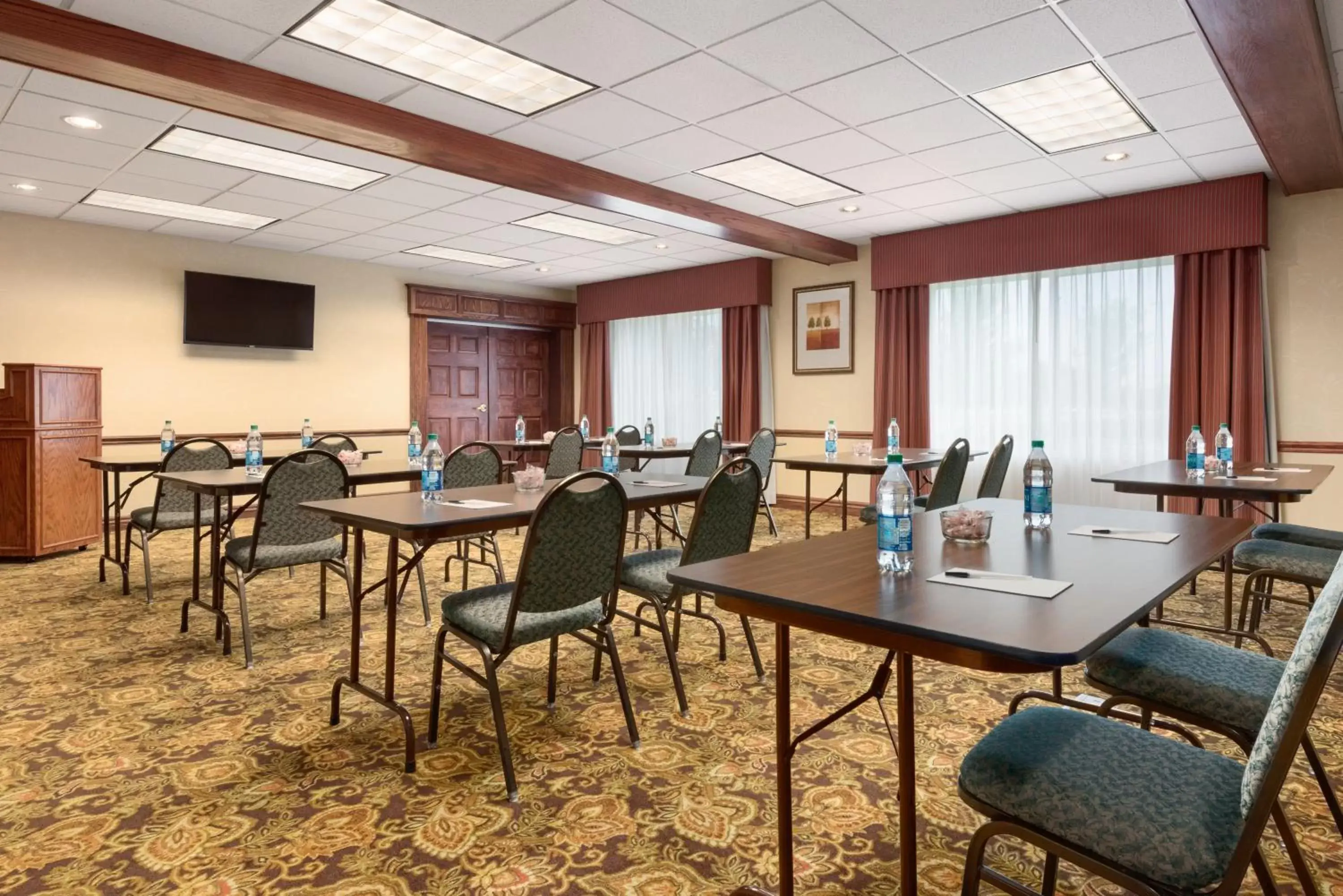 Meeting/conference room in Country Inn & Suites by Radisson, Council Bluffs, IA