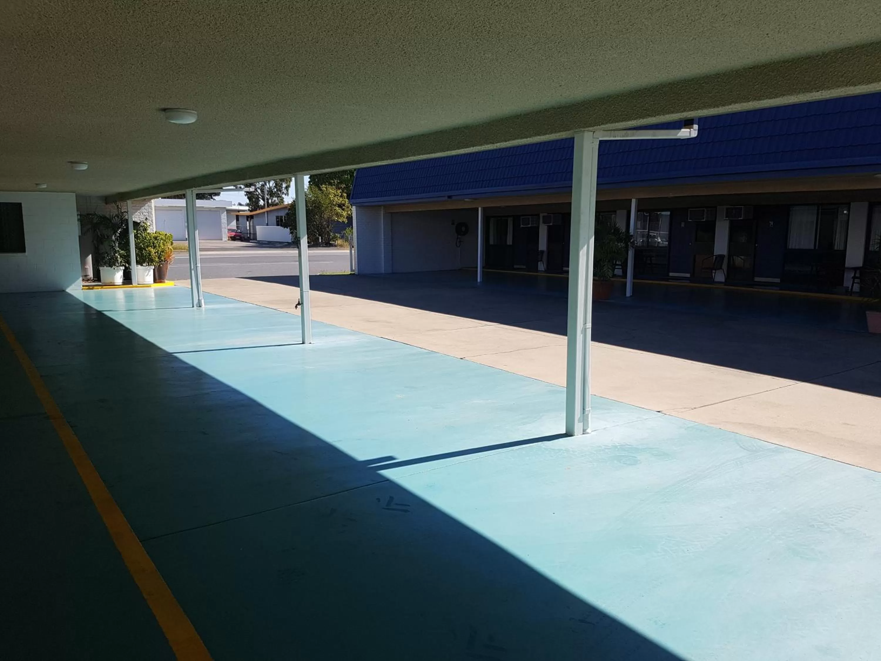 Parking in Y Motels Rockhampton