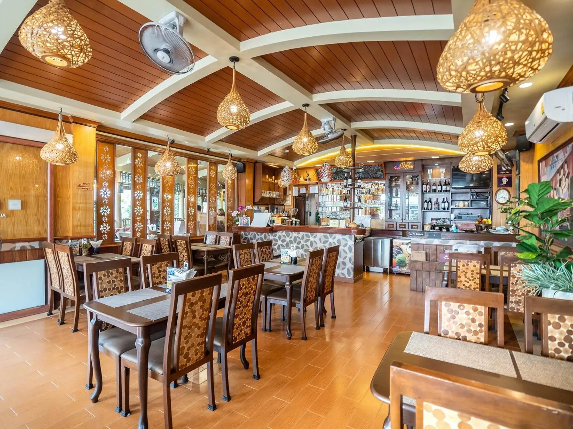 Restaurant/places to eat in Baan Sailom Hotel Phuket - Sha Extra Plus Restaurant/places to eat in Baan Sailom Hotel Phuket - Sha Extra Plus