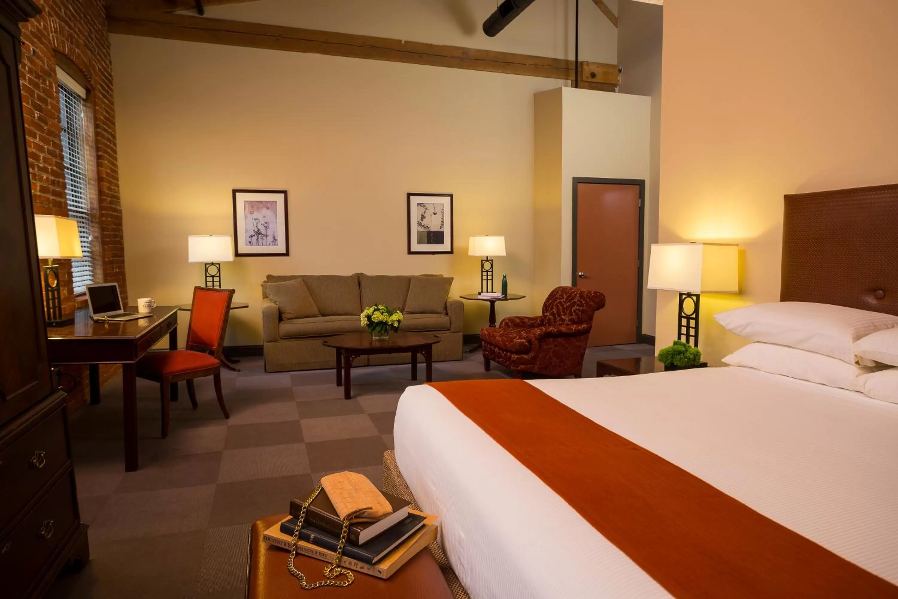 Bedroom, Bed in Cork Factory Hotel