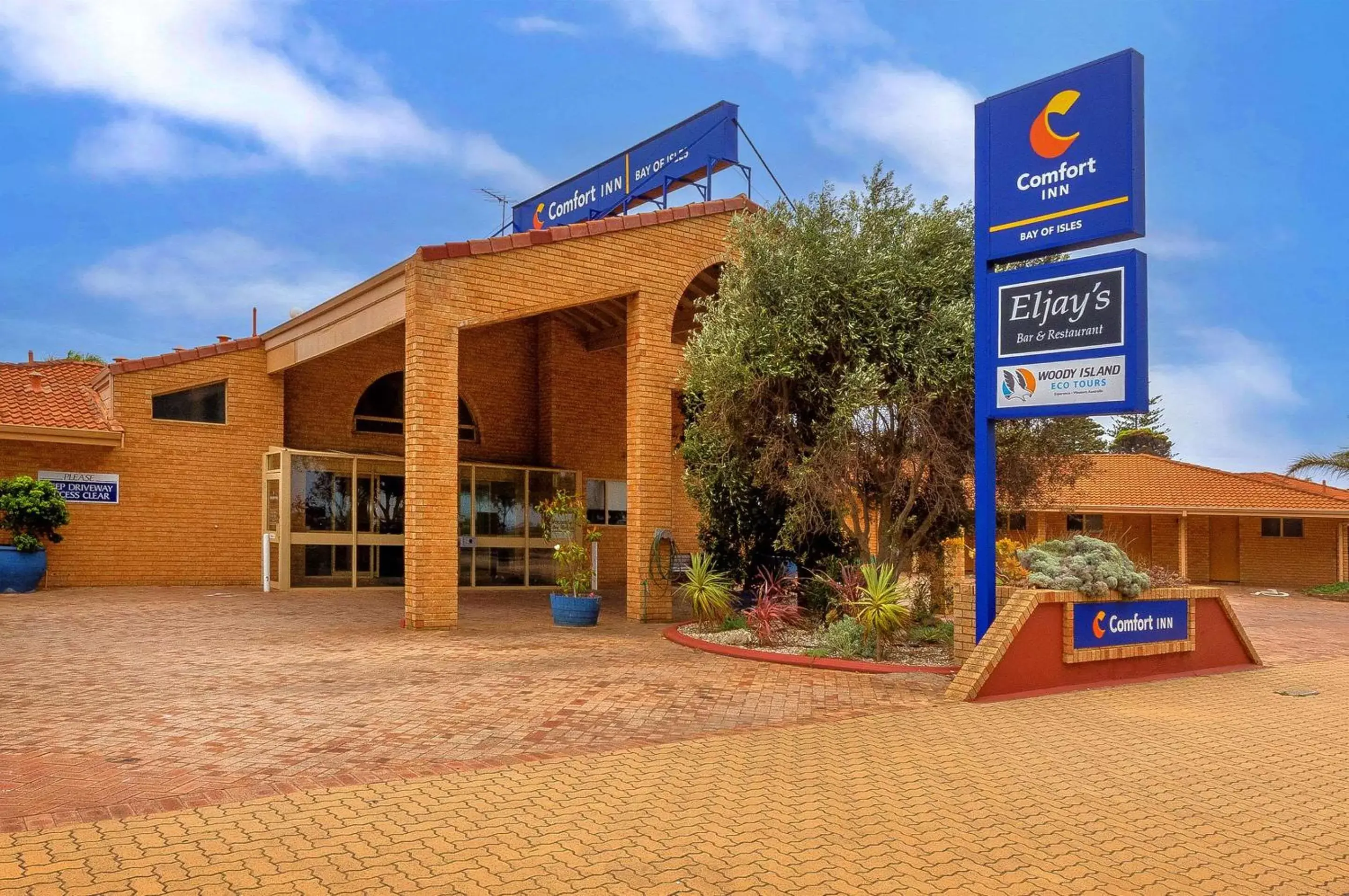 Property building in Comfort Inn Bay of Isles Property building in Comfort Inn Bay of Isles