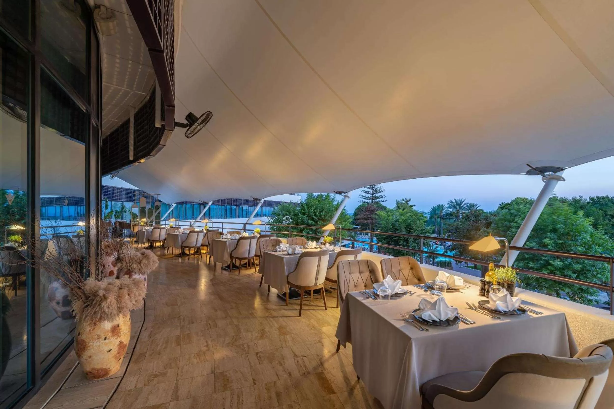 Restaurant/places to eat in Rixos Downtown Antalya - The Land Of Legends Access