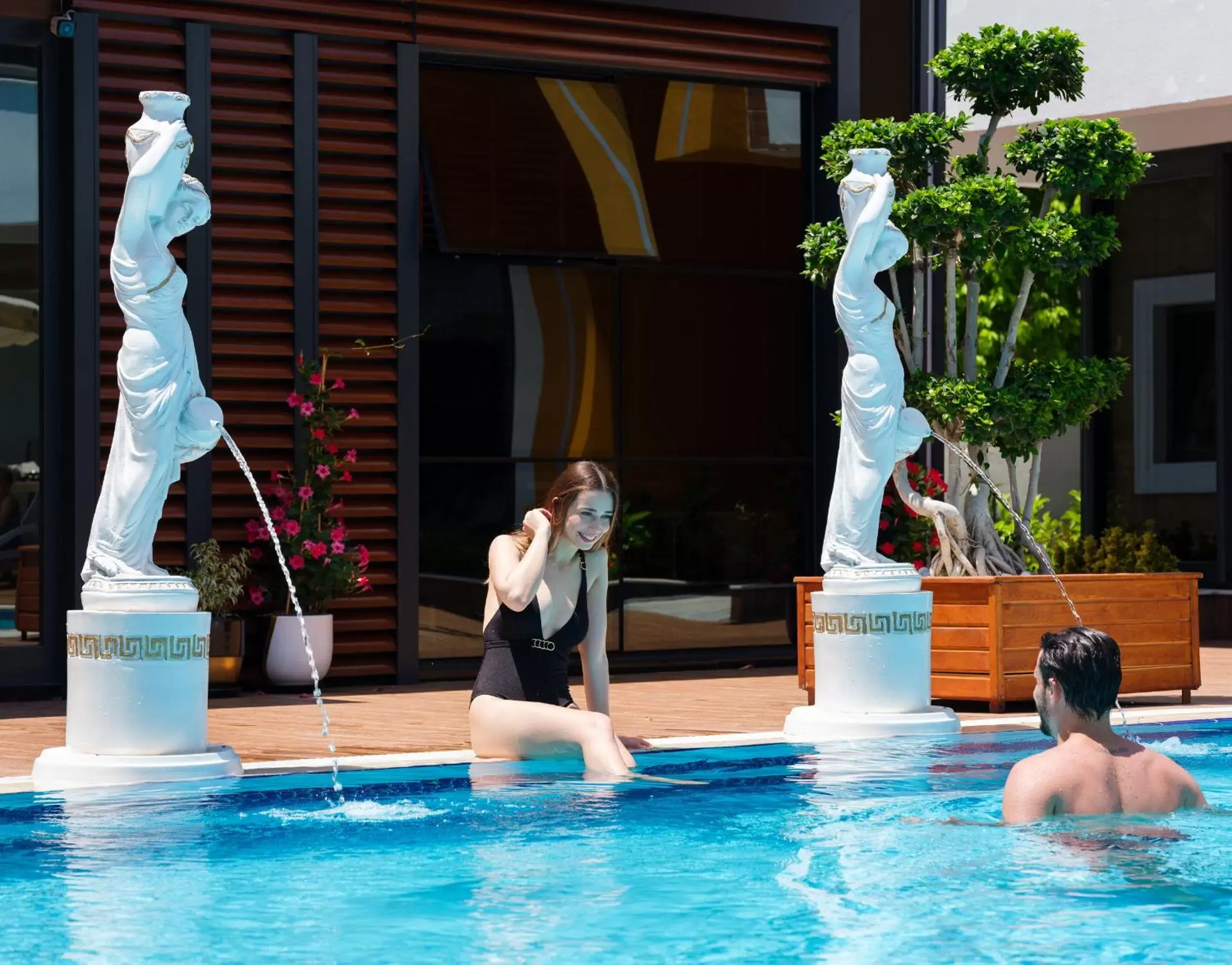 Swimming pool in Elysium Green Suites