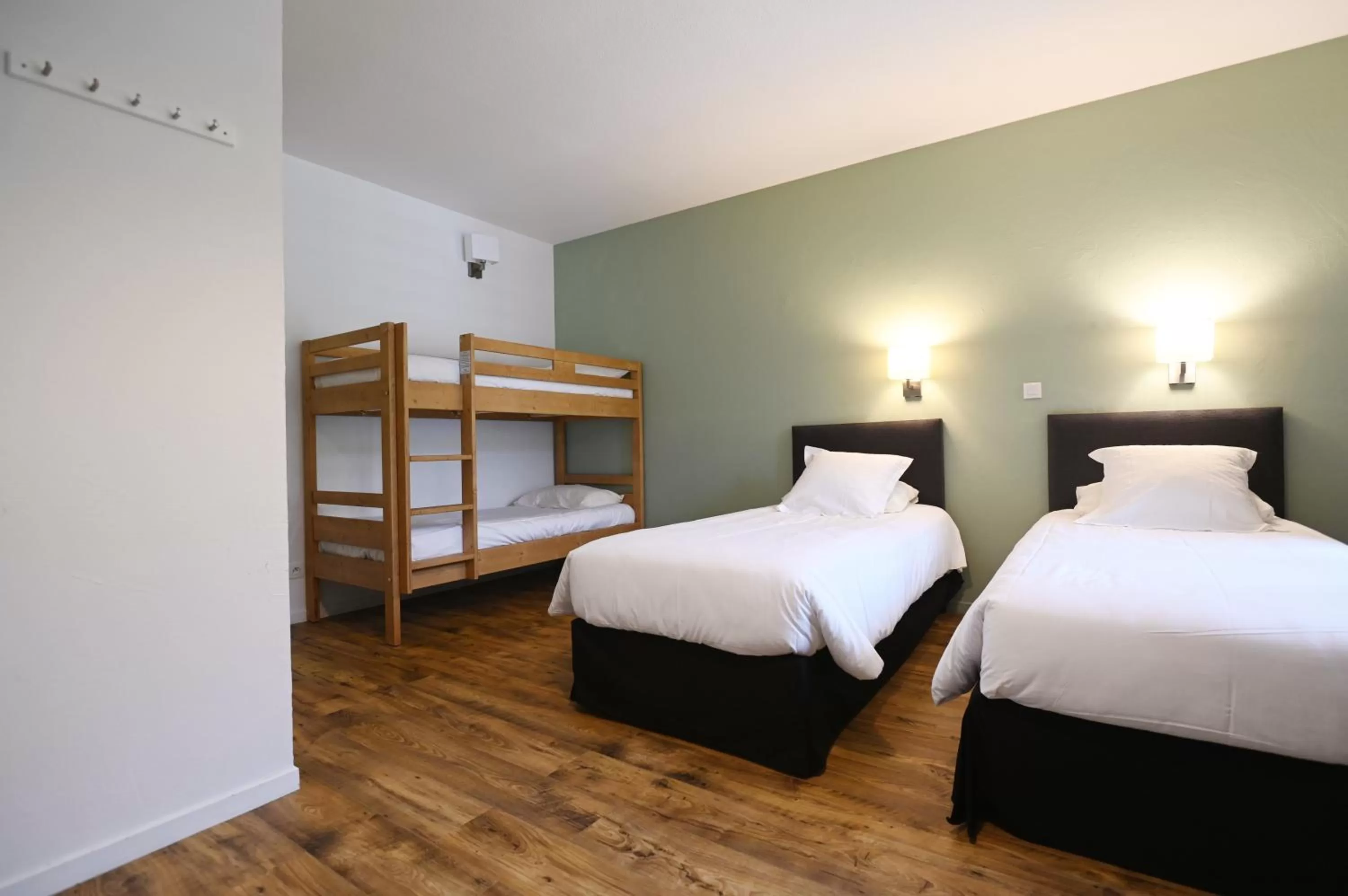 Bed in Hôtel Le Marintan