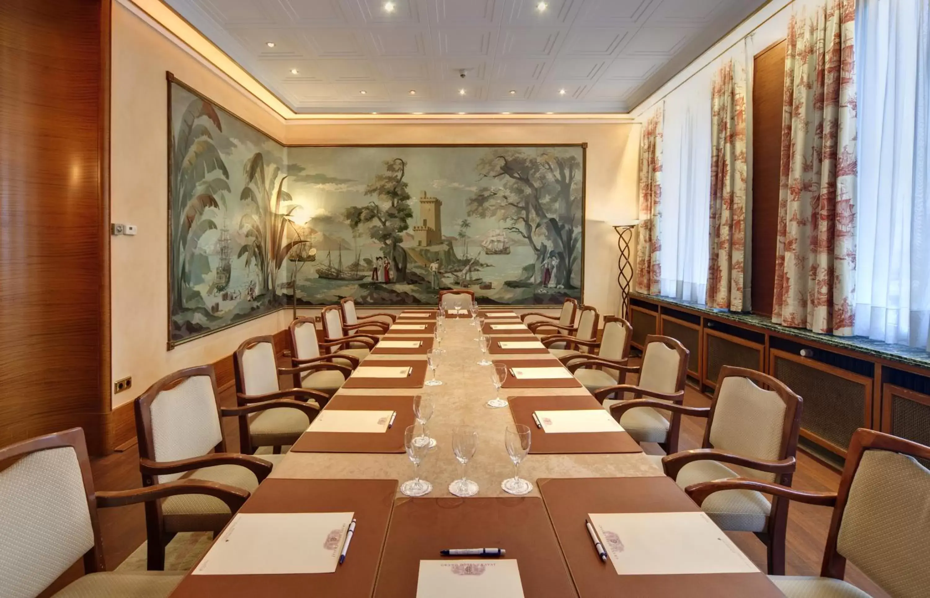 Business facilities in Grand Hotel Cravat