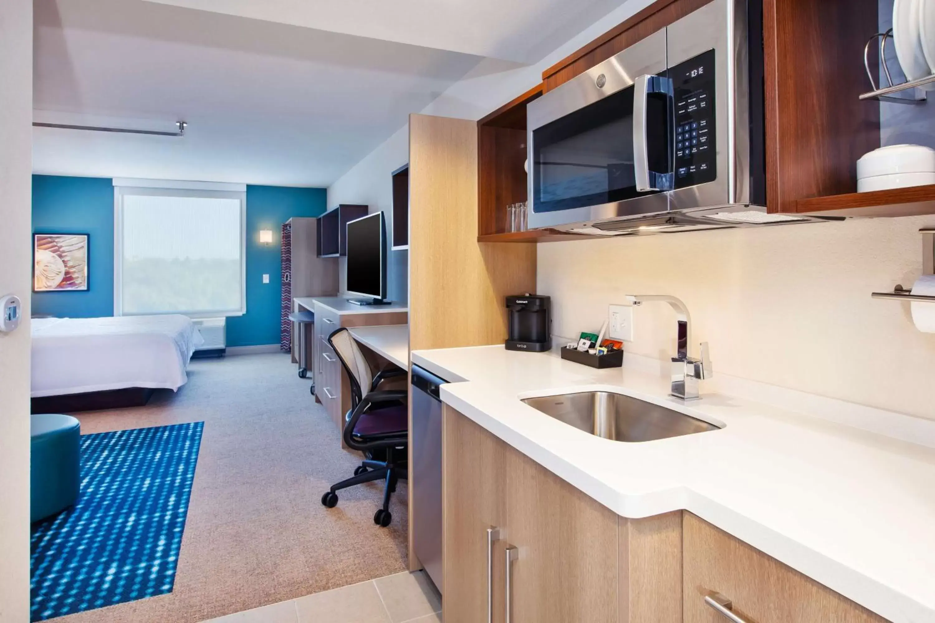 Kitchen or kitchenette, Kitchen/Kitchenette in Home2 Suites By Hilton Grand Rapids South