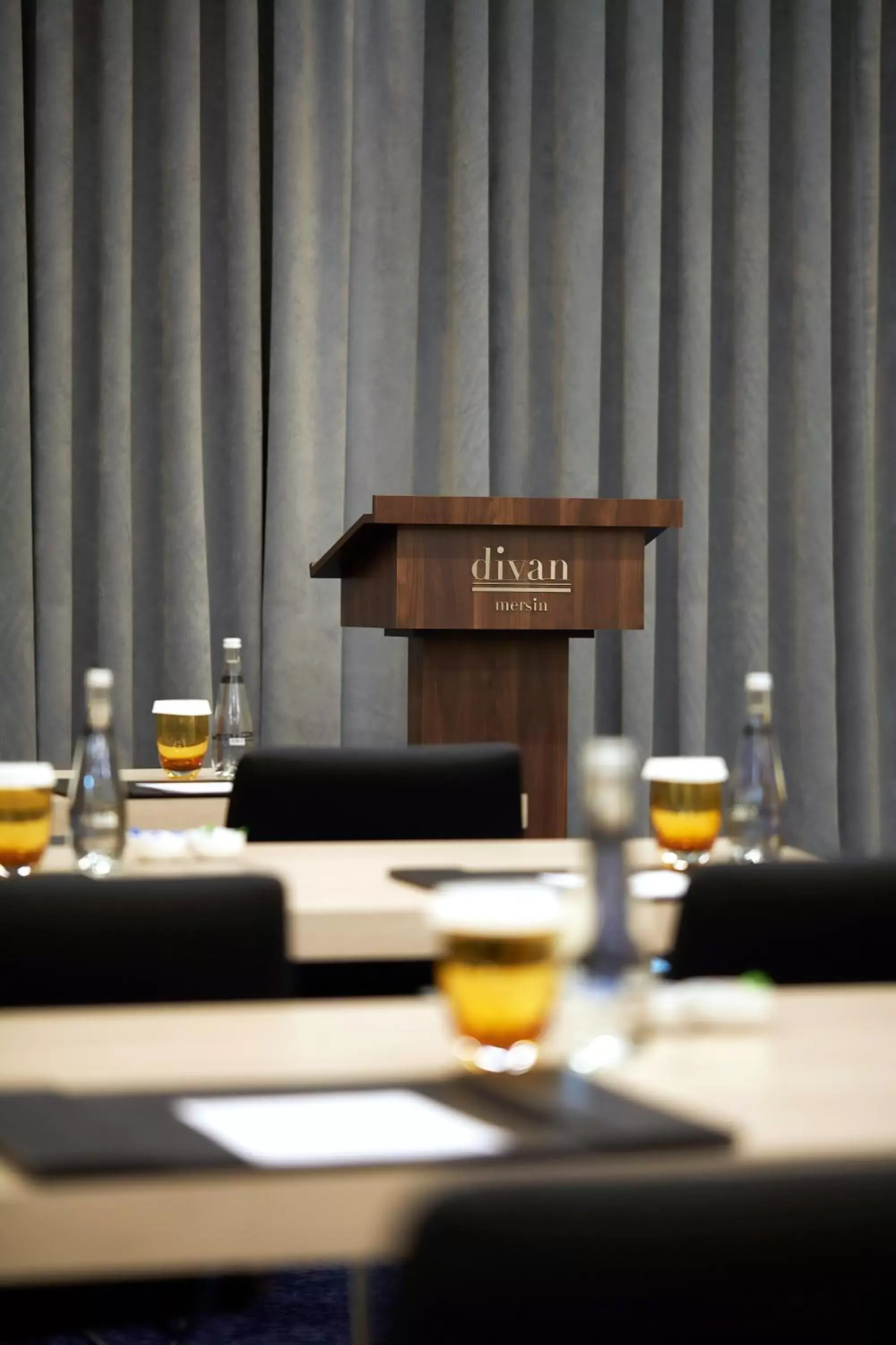 Meeting/conference room, Restaurant/Places to Eat in Divan Mersin