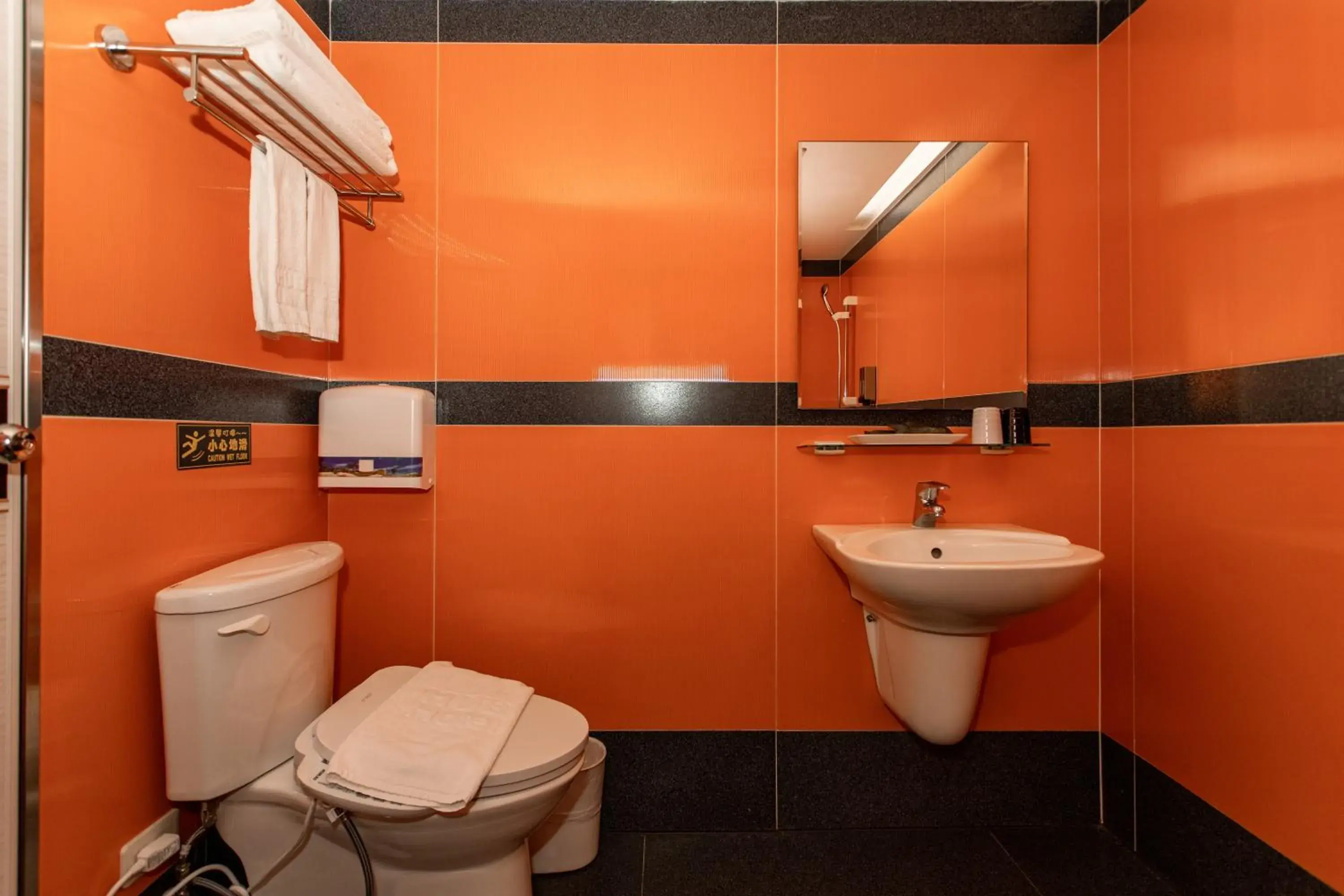 Bathroom in Hub Hotel Tucheng