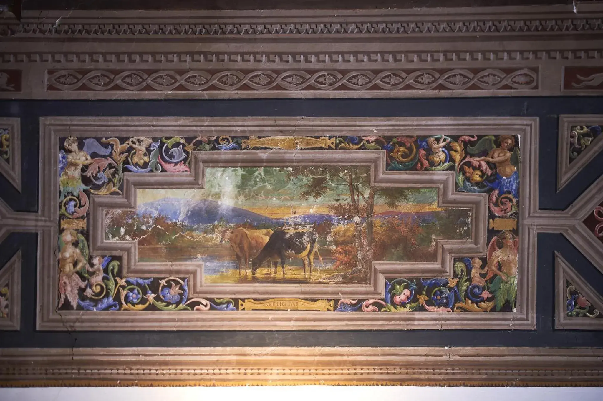 Decorative detail in Hotel Villa Ciconia