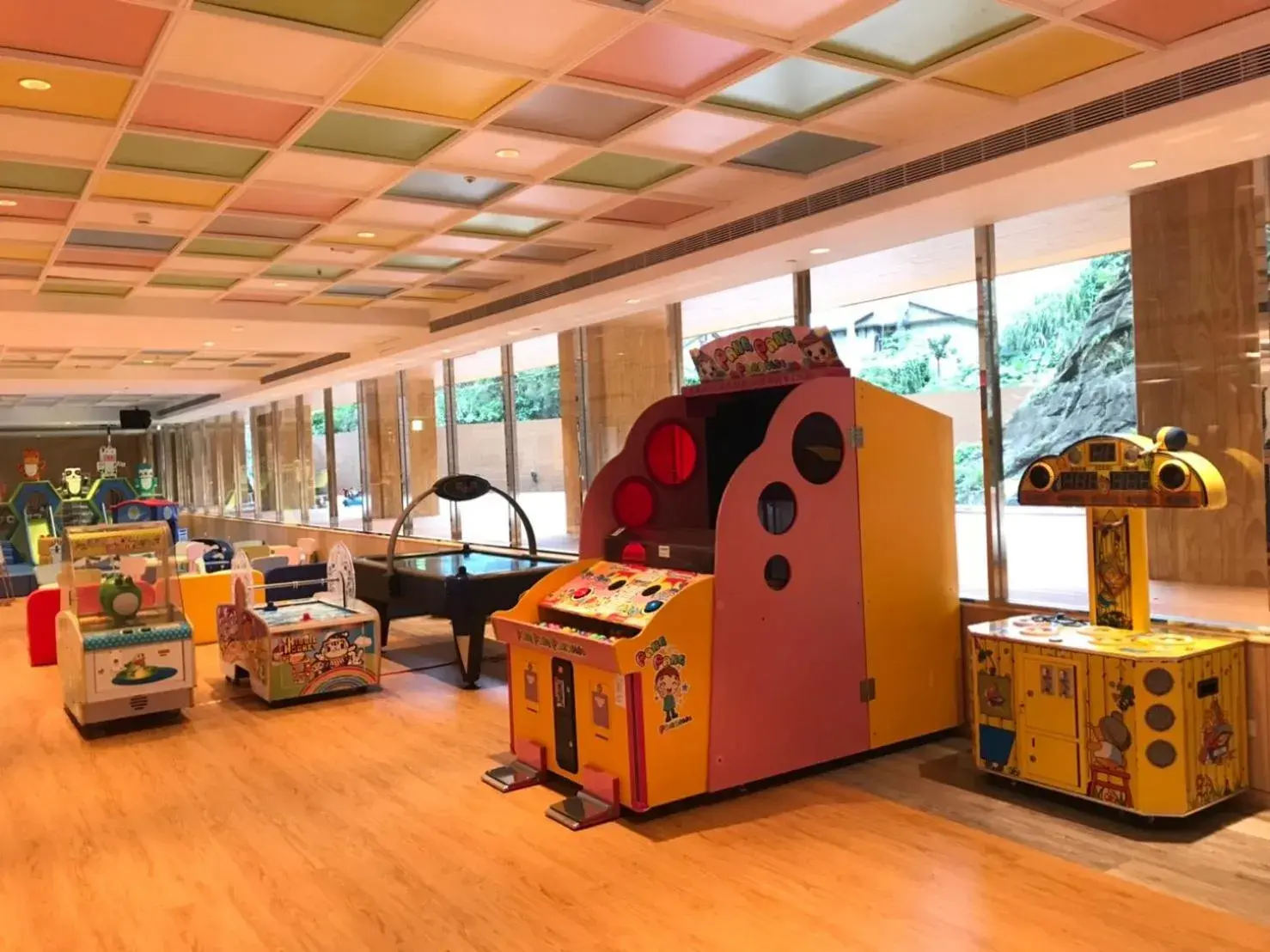 Children play ground in Inhouse Hotel Yehliu