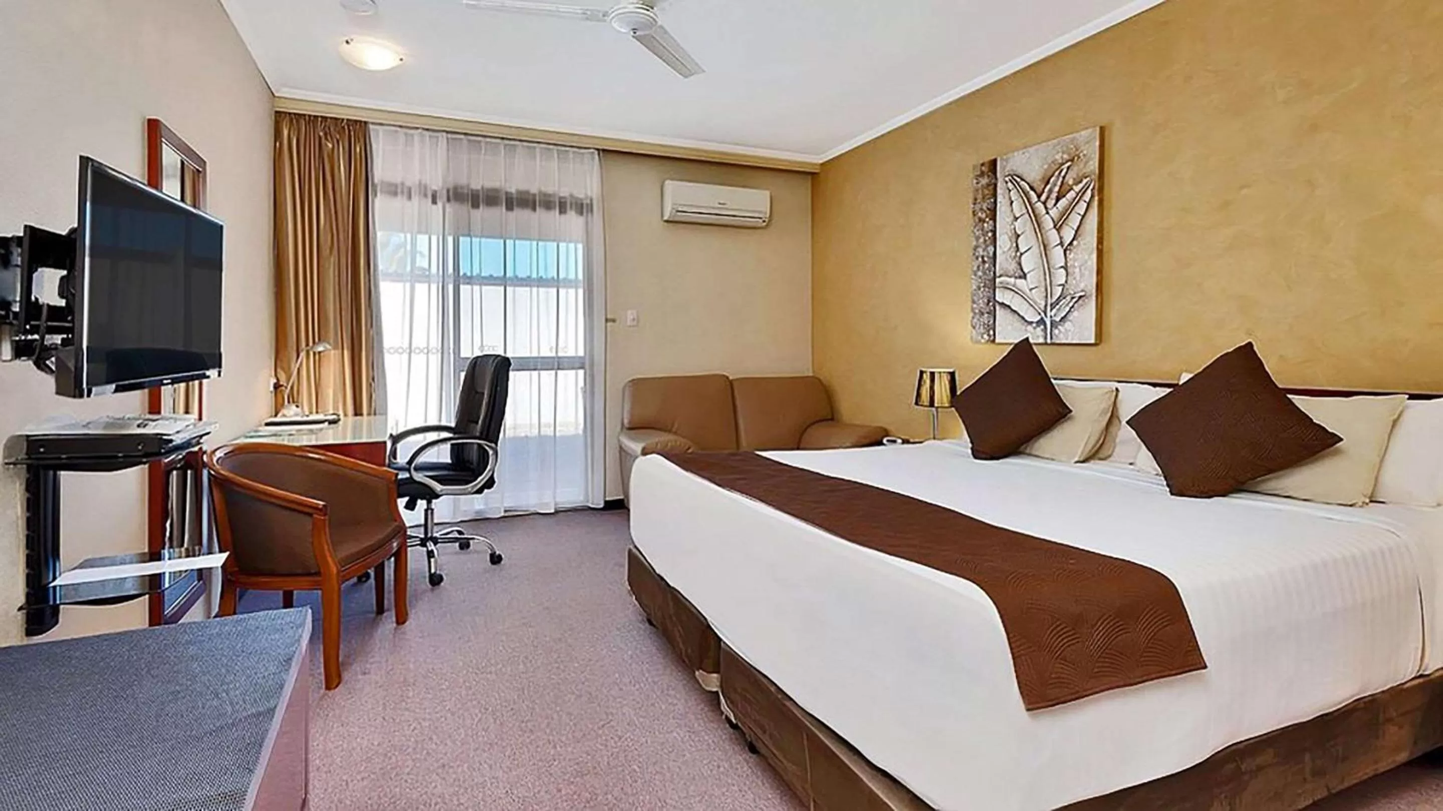 Bedroom, Bed in Comfort Inn Whyalla
