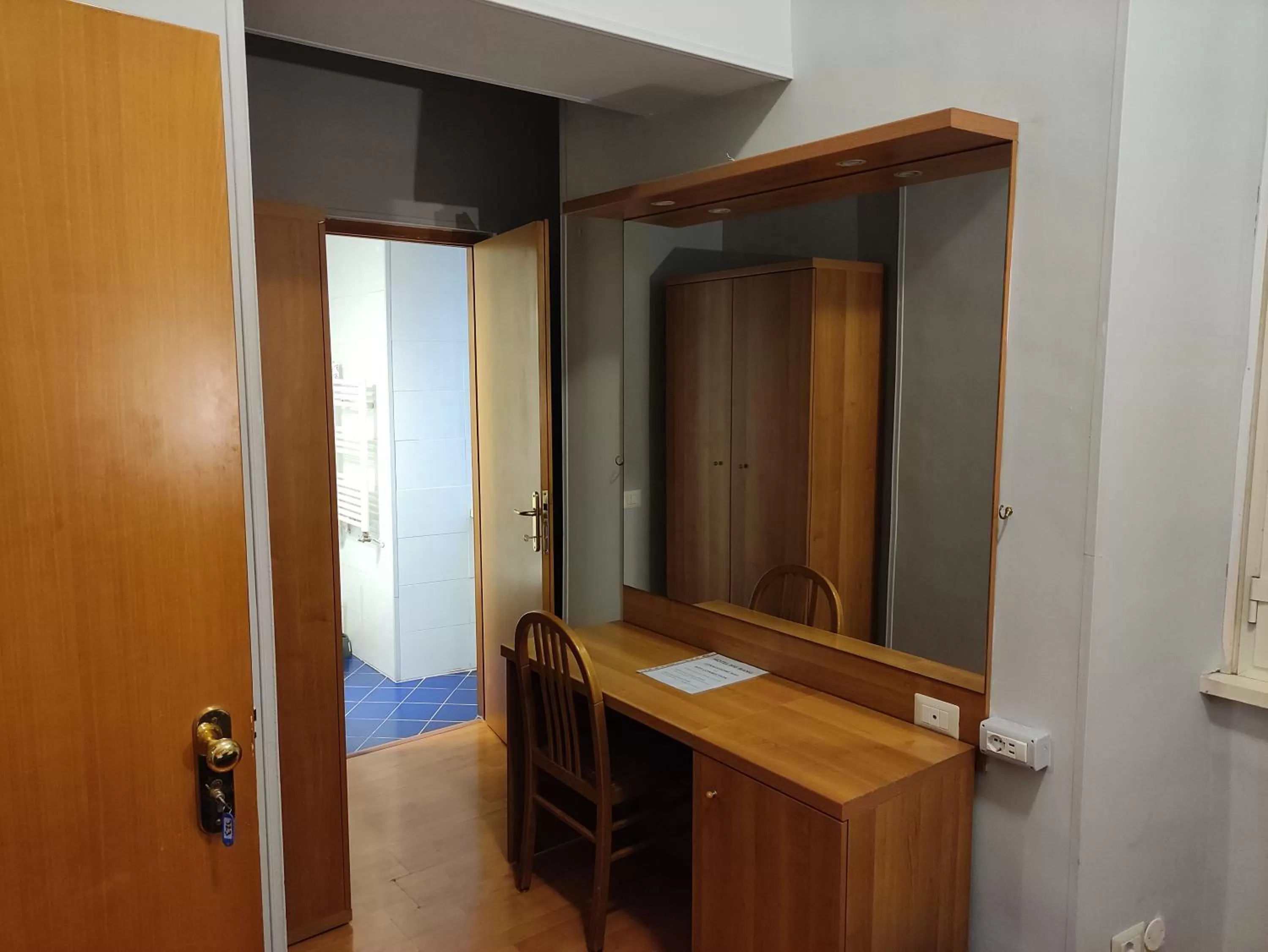 hair dresser in Hotel Big Bang