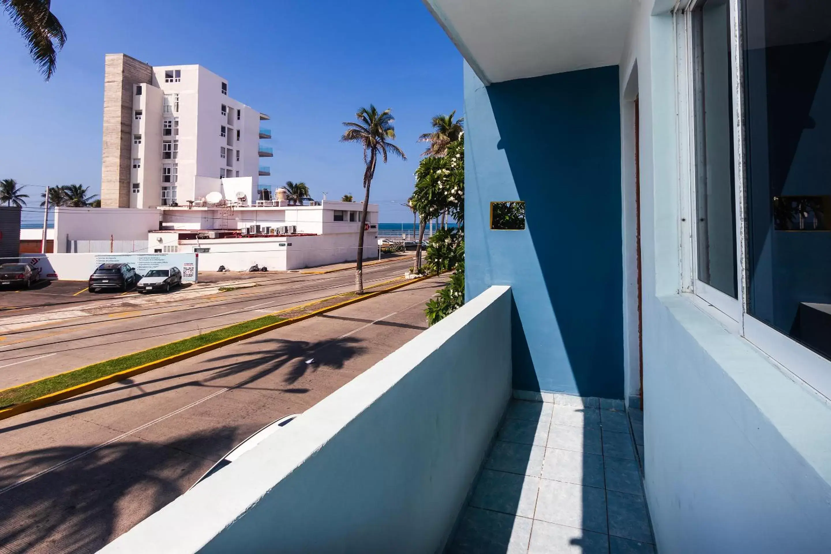 Street view, Balcony/Terrace in OYO Hotel San Martin