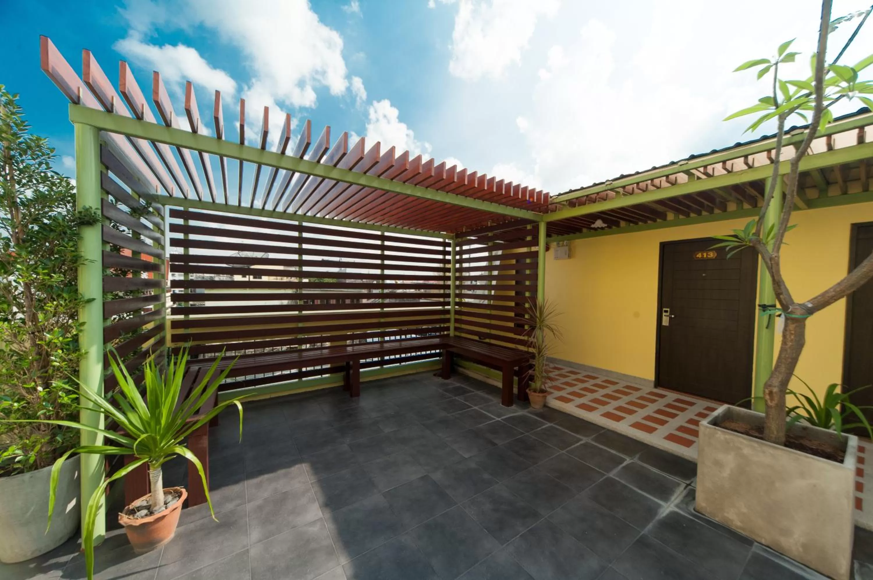 Balcony/Terrace in Tara Place Hotel Bangkok