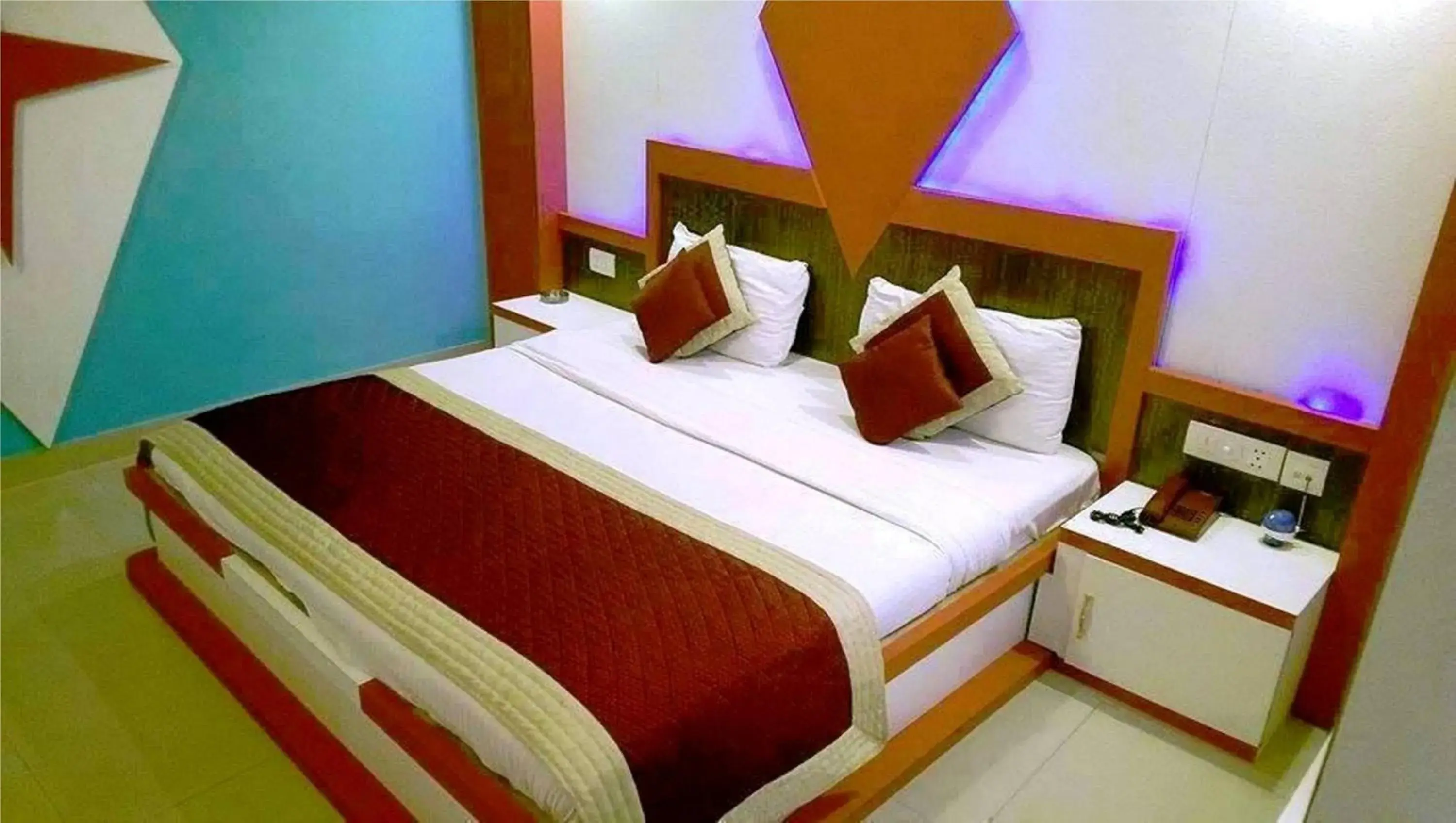 Photo of the whole room, Bed in Airport Hotel Vishal Residency