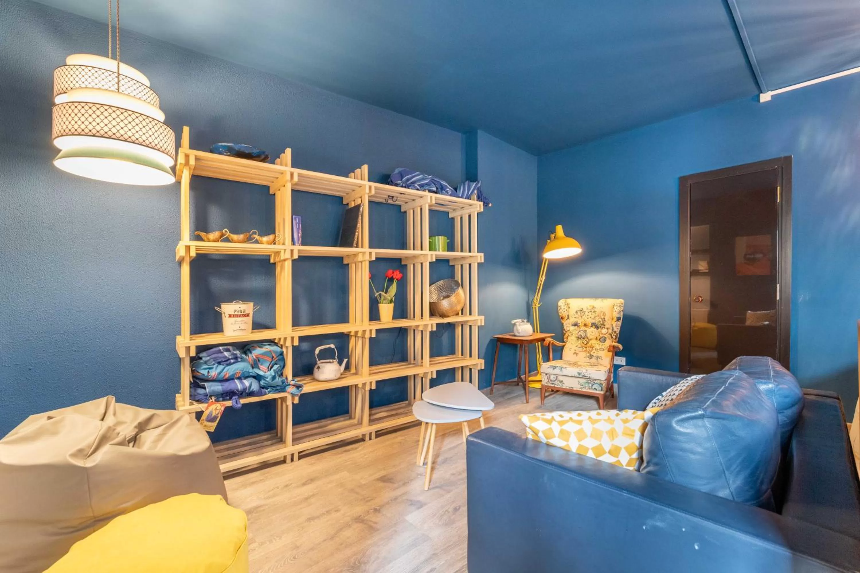 Communal lounge/ TV room in Hotel Britannia