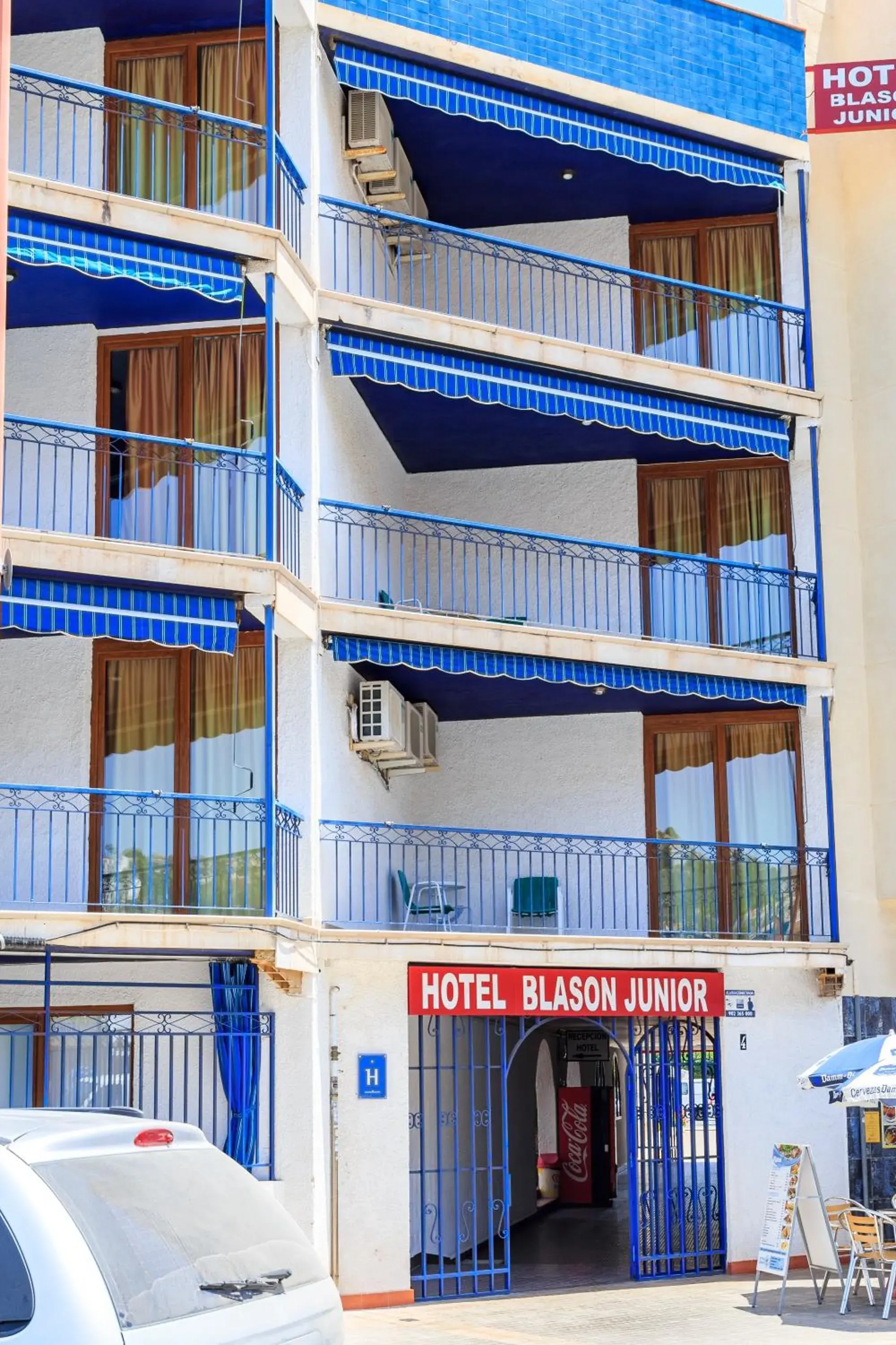 Facade/entrance, Property Building in Hotel Blasón Junior