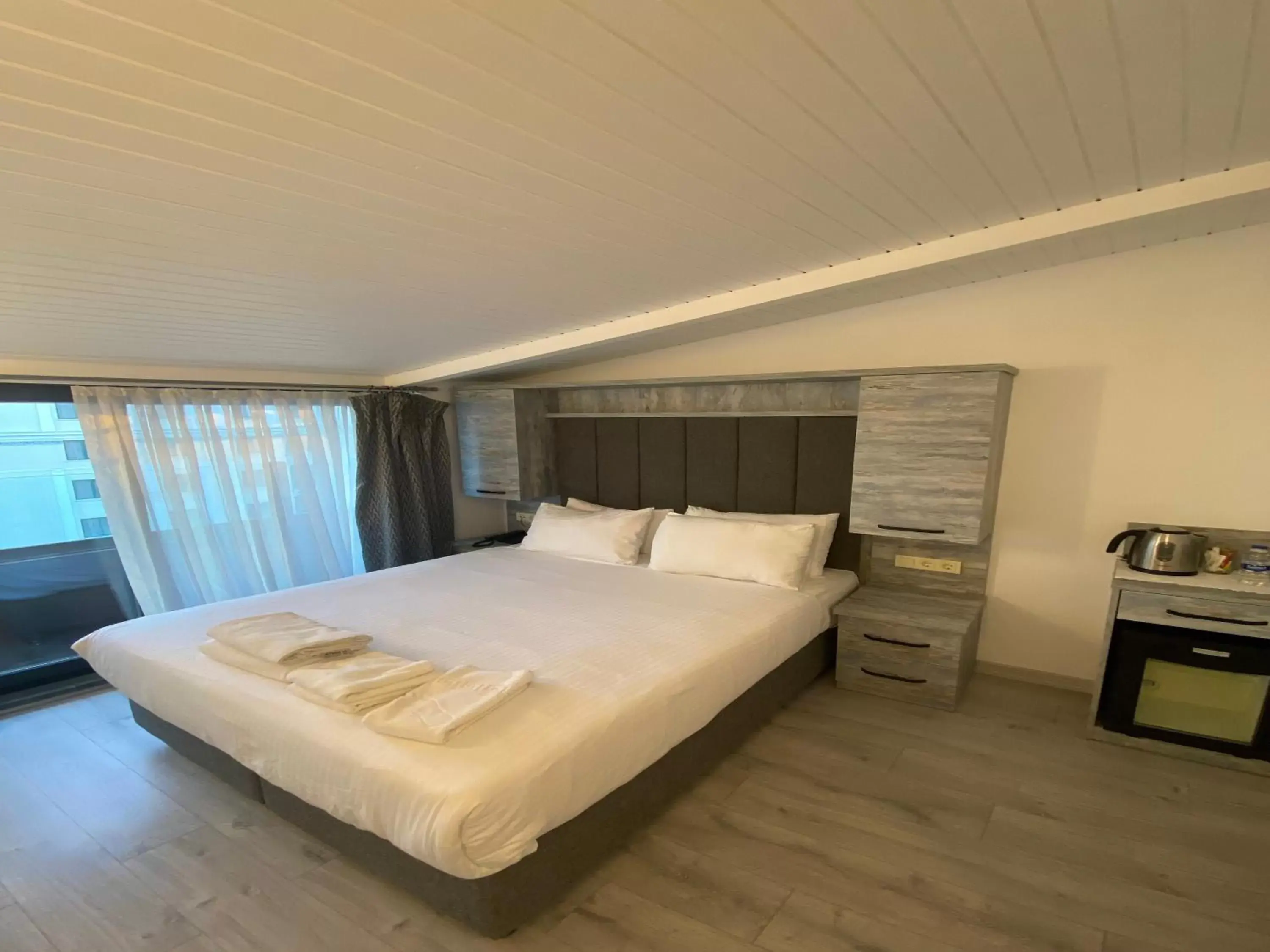 Bedroom, Bed in Faros Hotel Taksim-Special Category