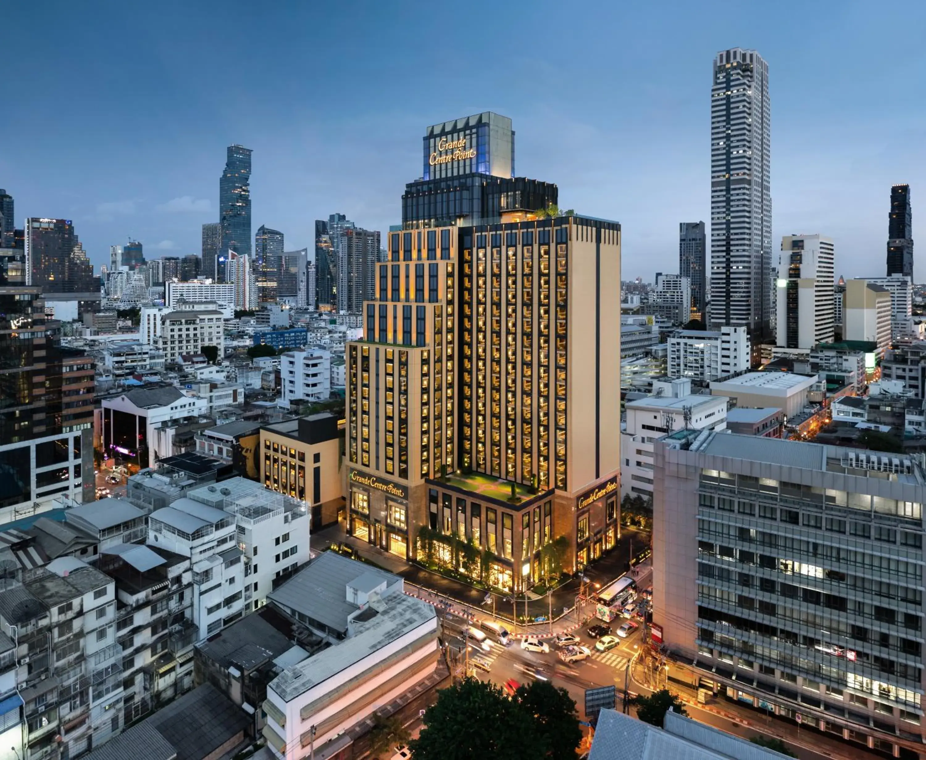 Property building in Grande Centre Point Surawong Bangkok