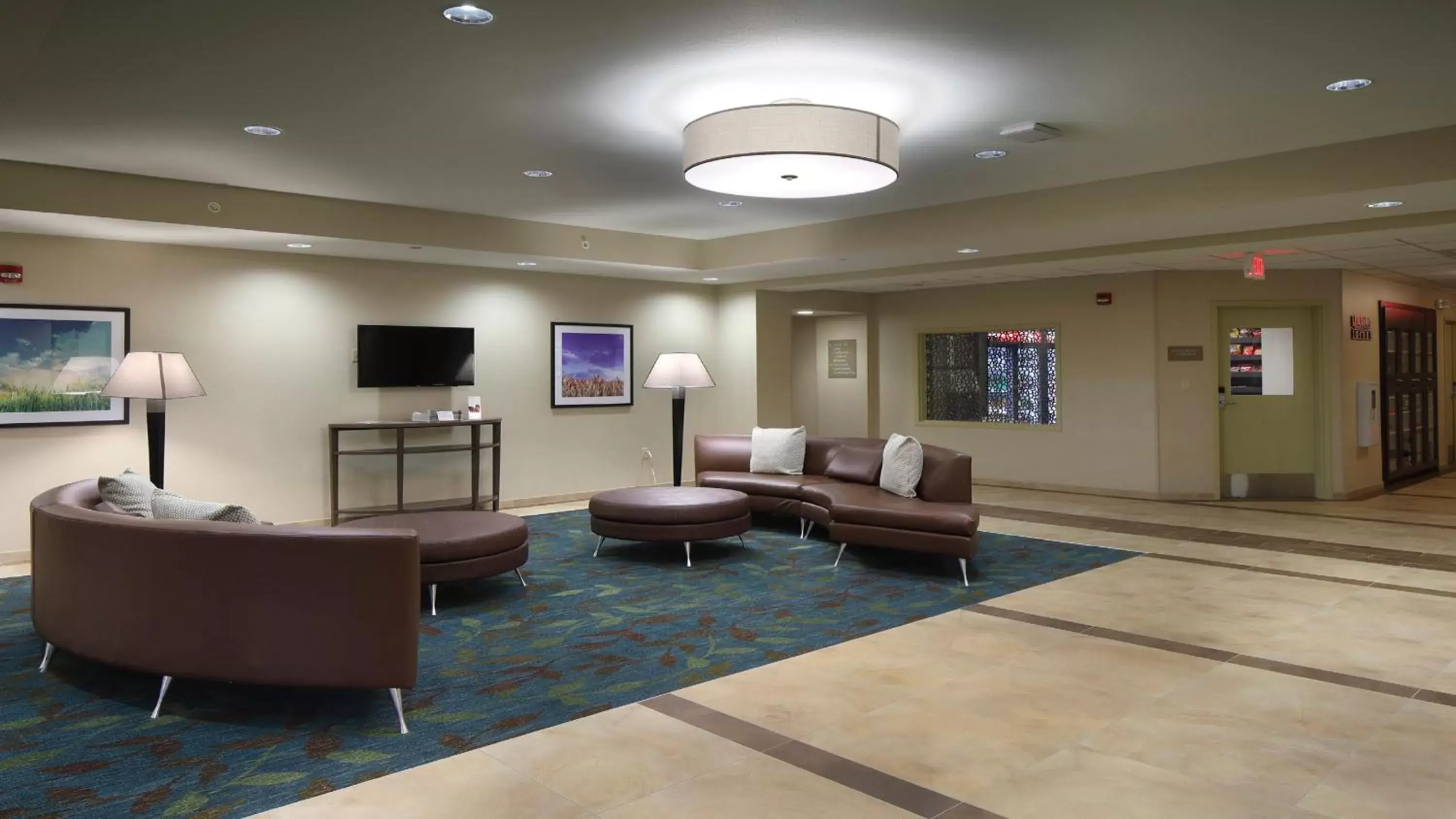 Lobby or reception, Lobby/Reception in Candlewood Suites - Newark South - University Area, an IHG Hotel
