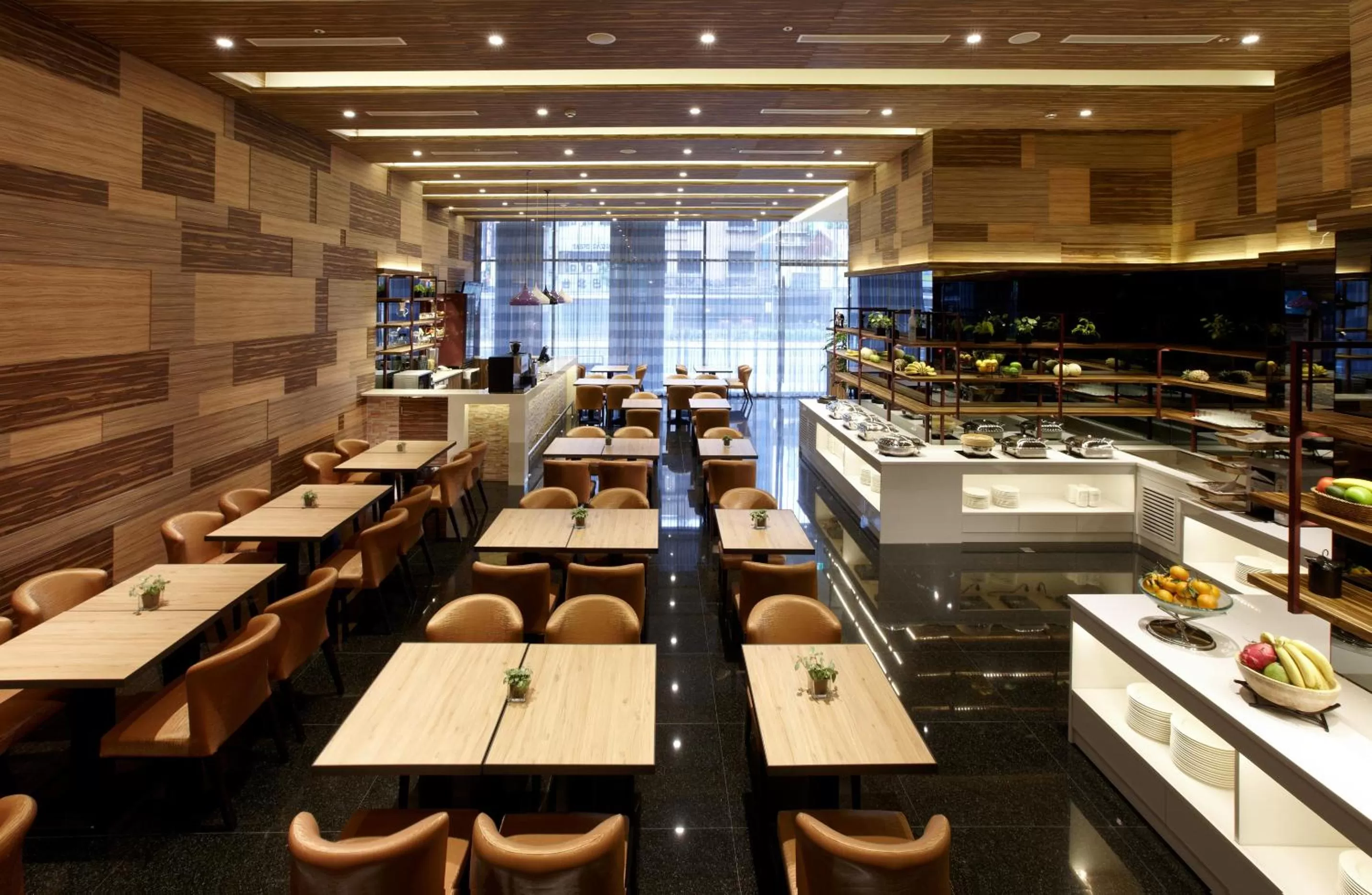 Restaurant/places to eat in Capital Hotel SongShan