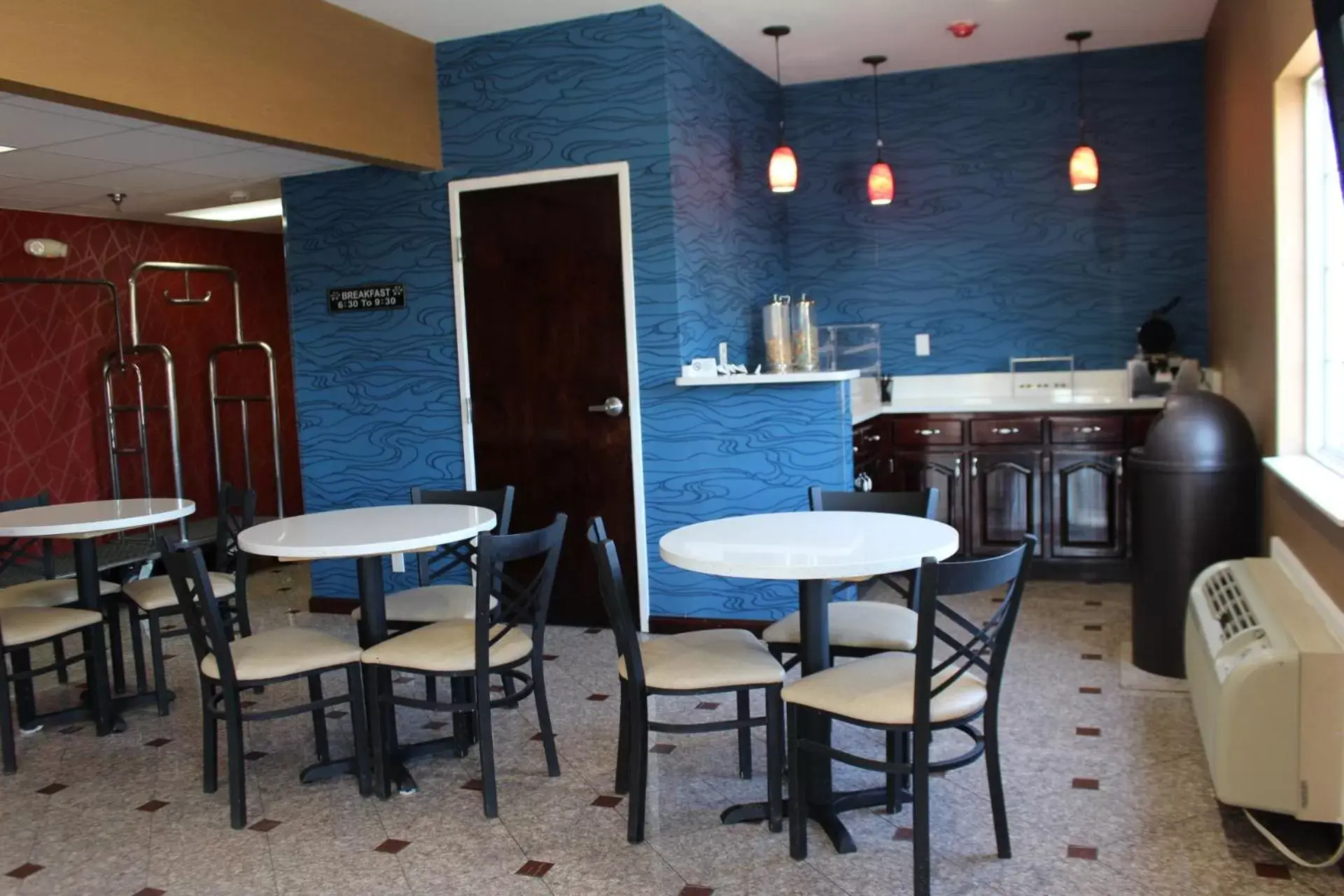 Dining area, Restaurant/Places to Eat in Magnolia Inn And Suites