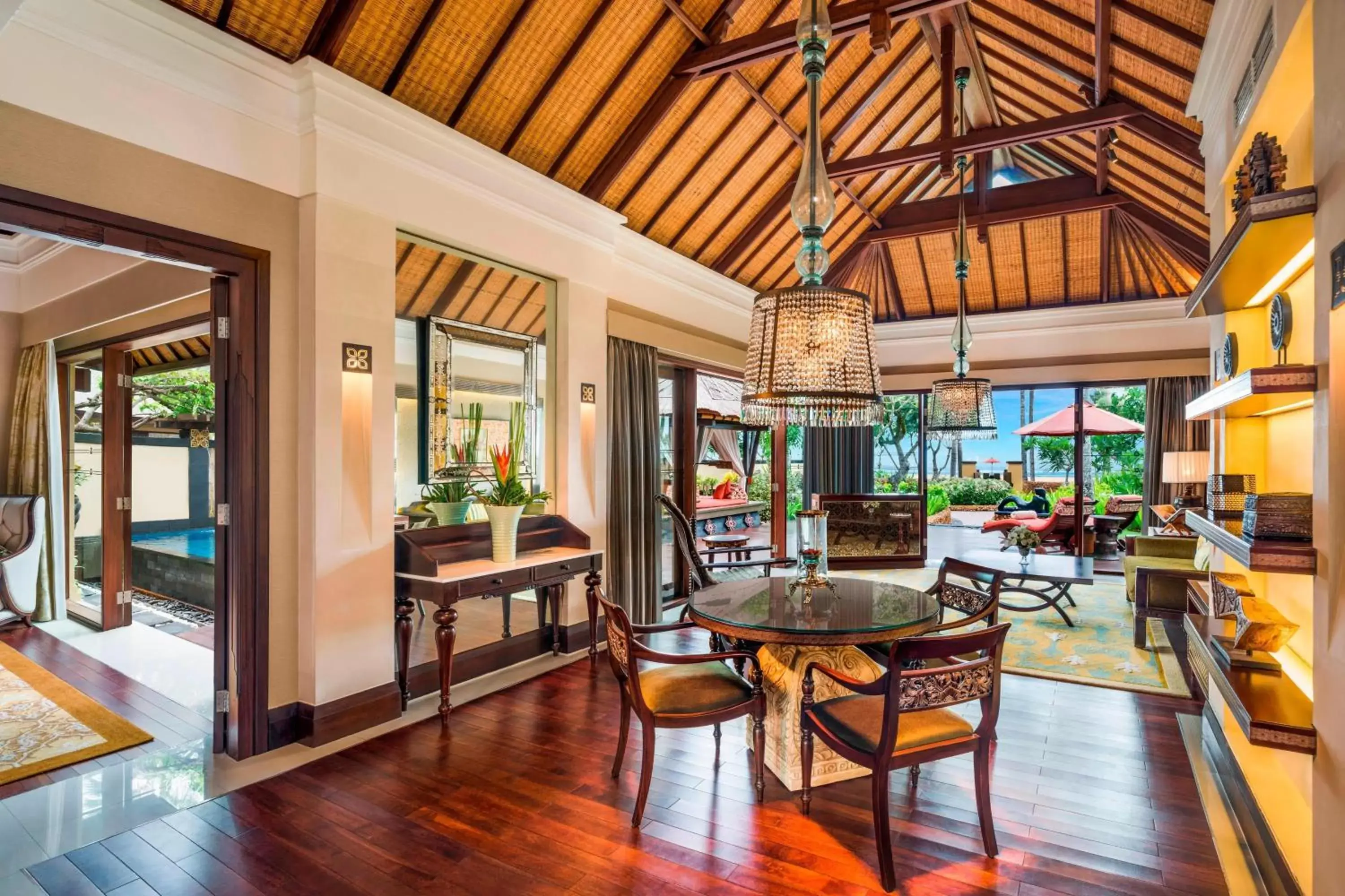 Living room in The St. Regis Bali Resort