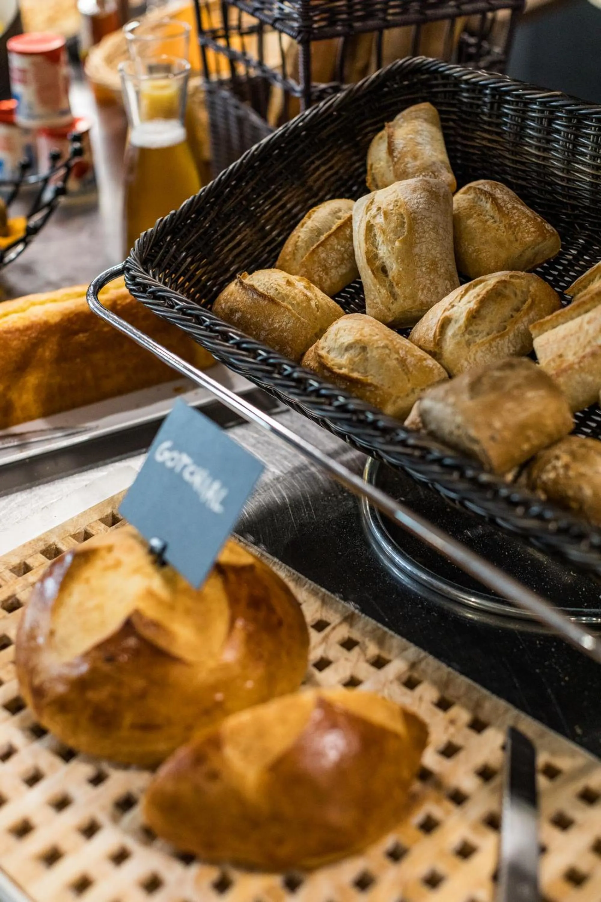 Breakfast in Hotel-Restaurant Le Victoria