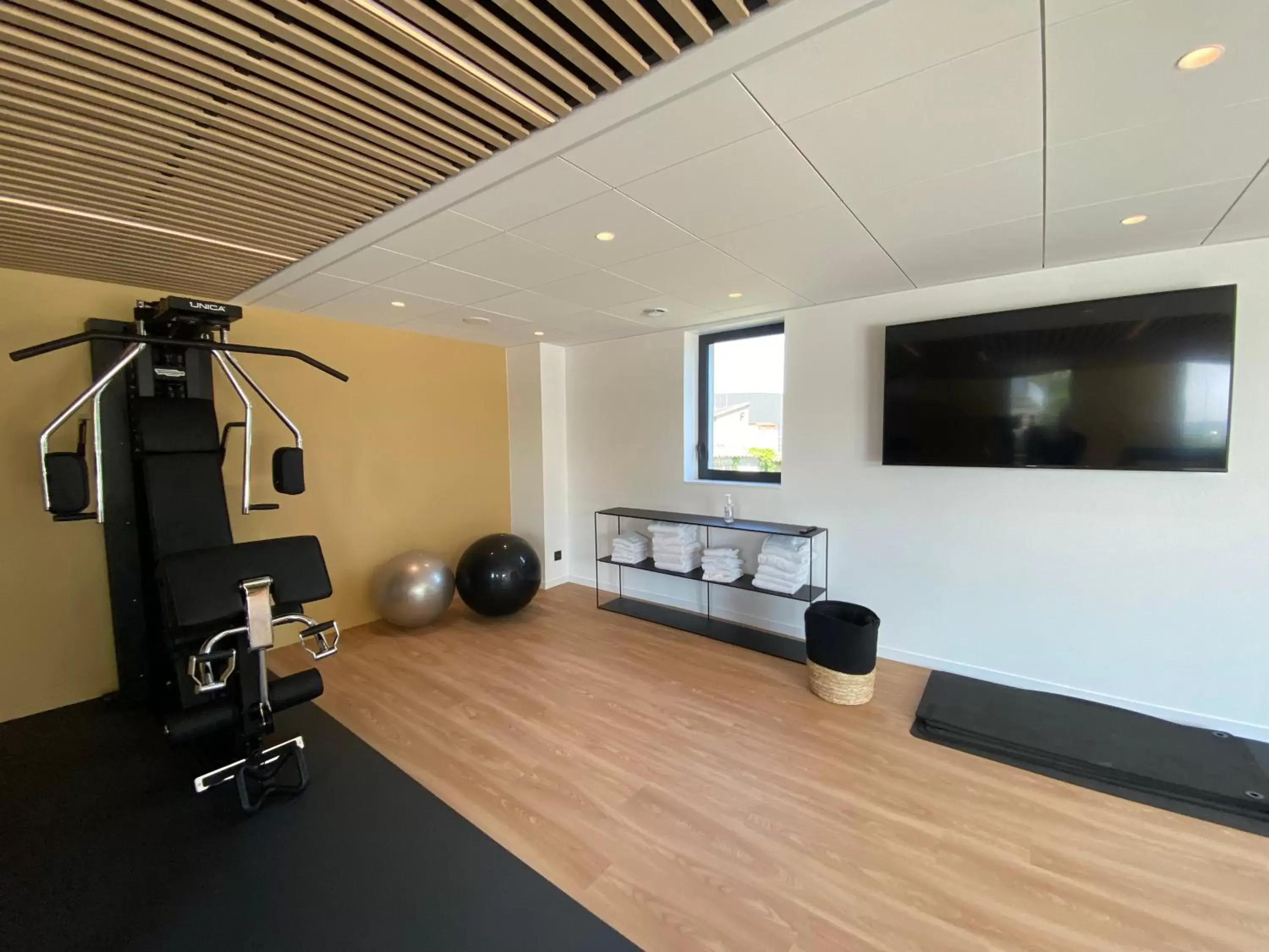 Fitness centre/facilities, Fitness Center/Facilities in Brit Hotel Piscine & Spa - Fougères