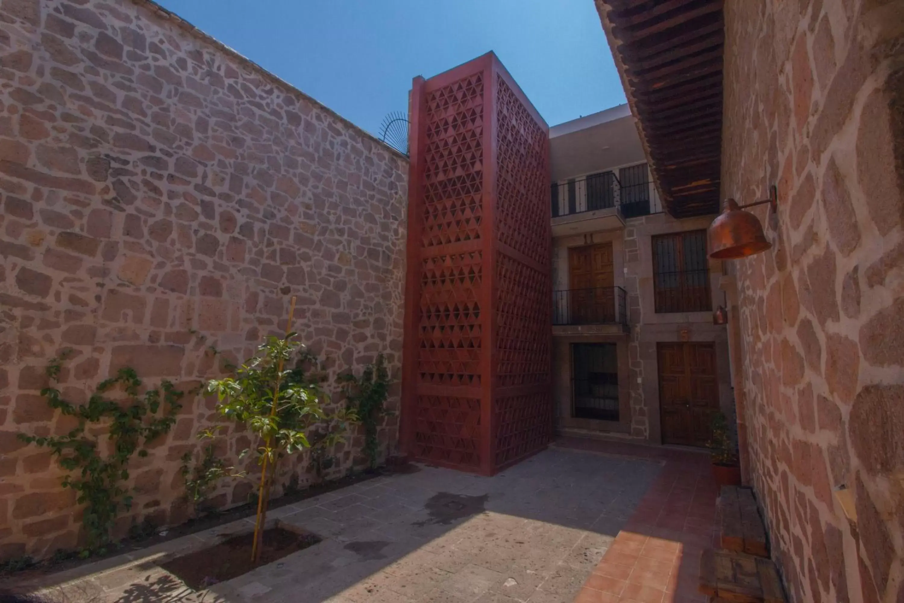 Patio, Property Building in NaNa Vida Hotel Morelia