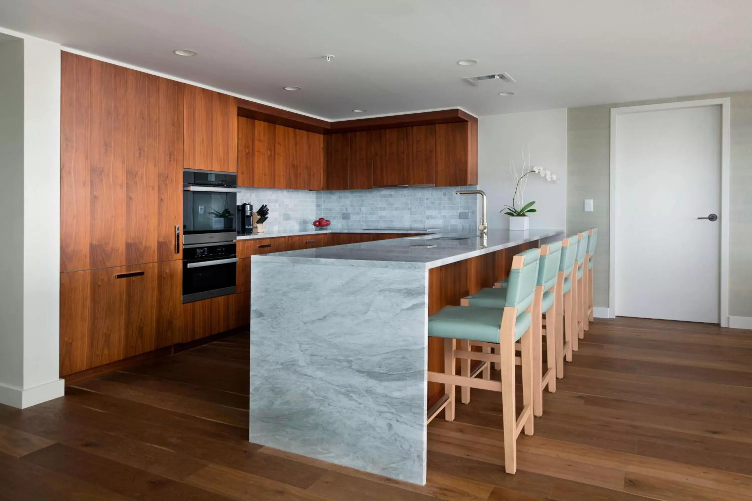 Bedroom, Kitchen/Kitchenette in The Ritz-Carlton Residences, Waikiki Beach Hotel