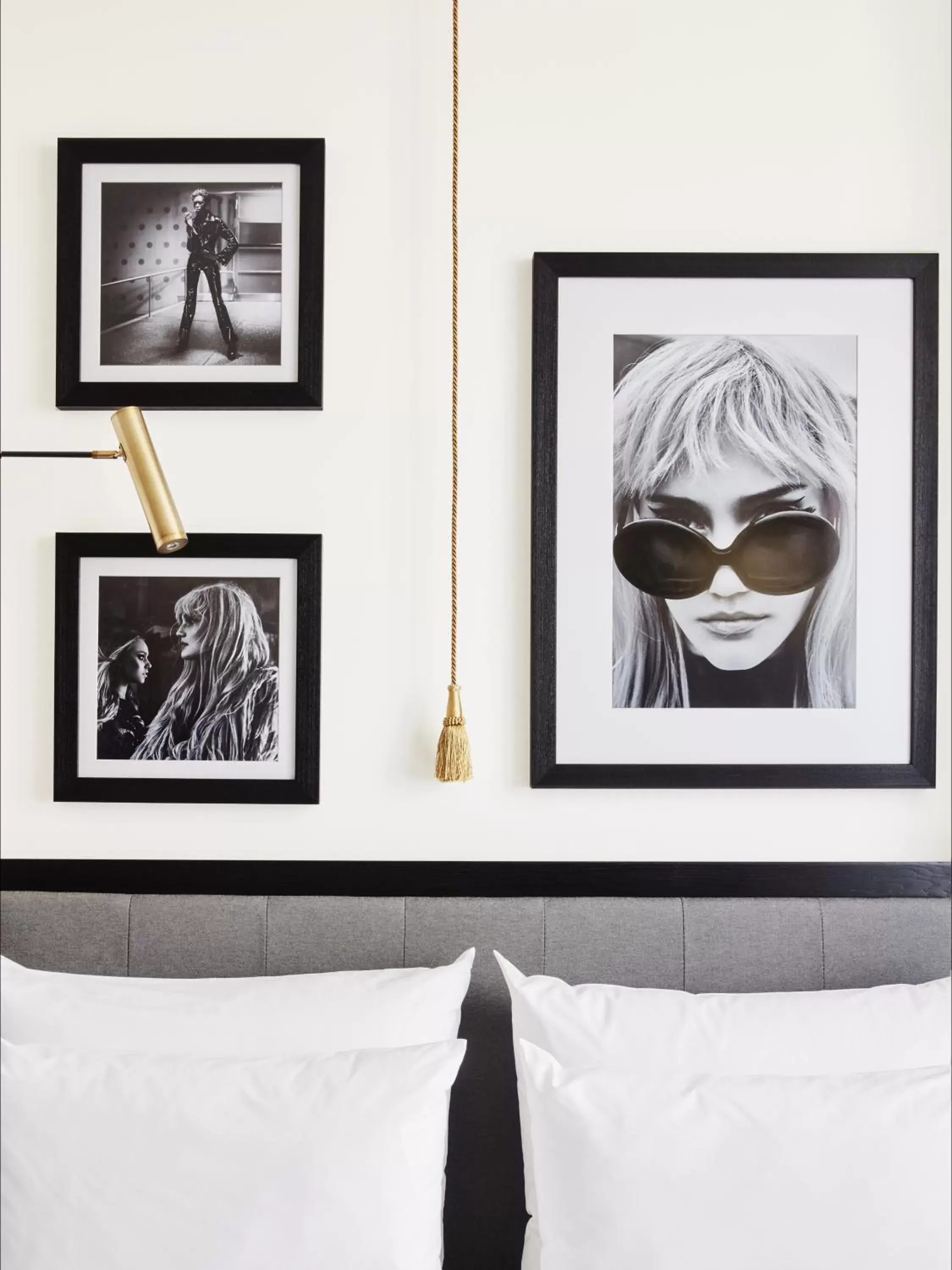 Bedroom, Bed in Roomers Munich, Autograph Collection