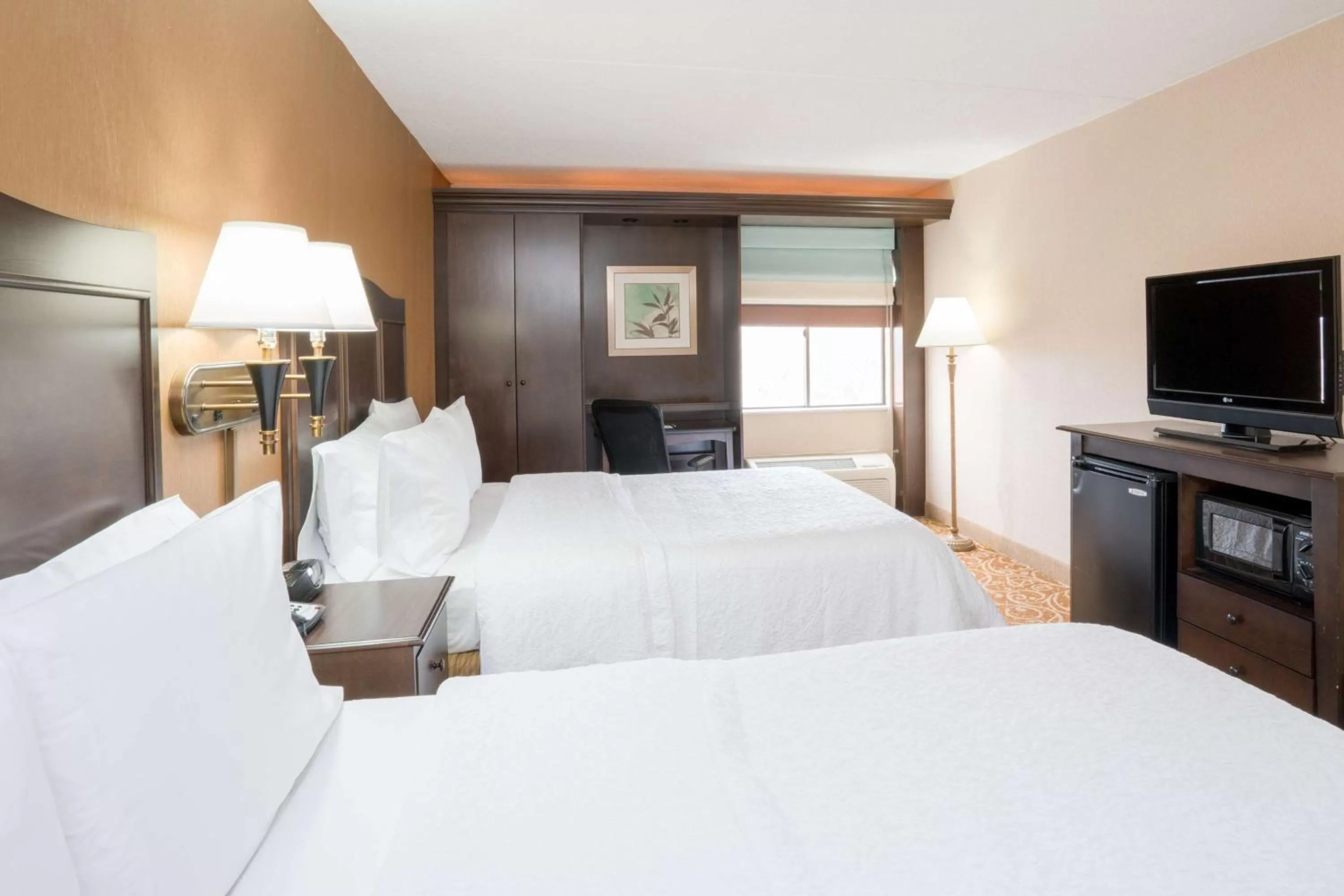 Bedroom, Bed in Hampton Inn Downingtown/Exton