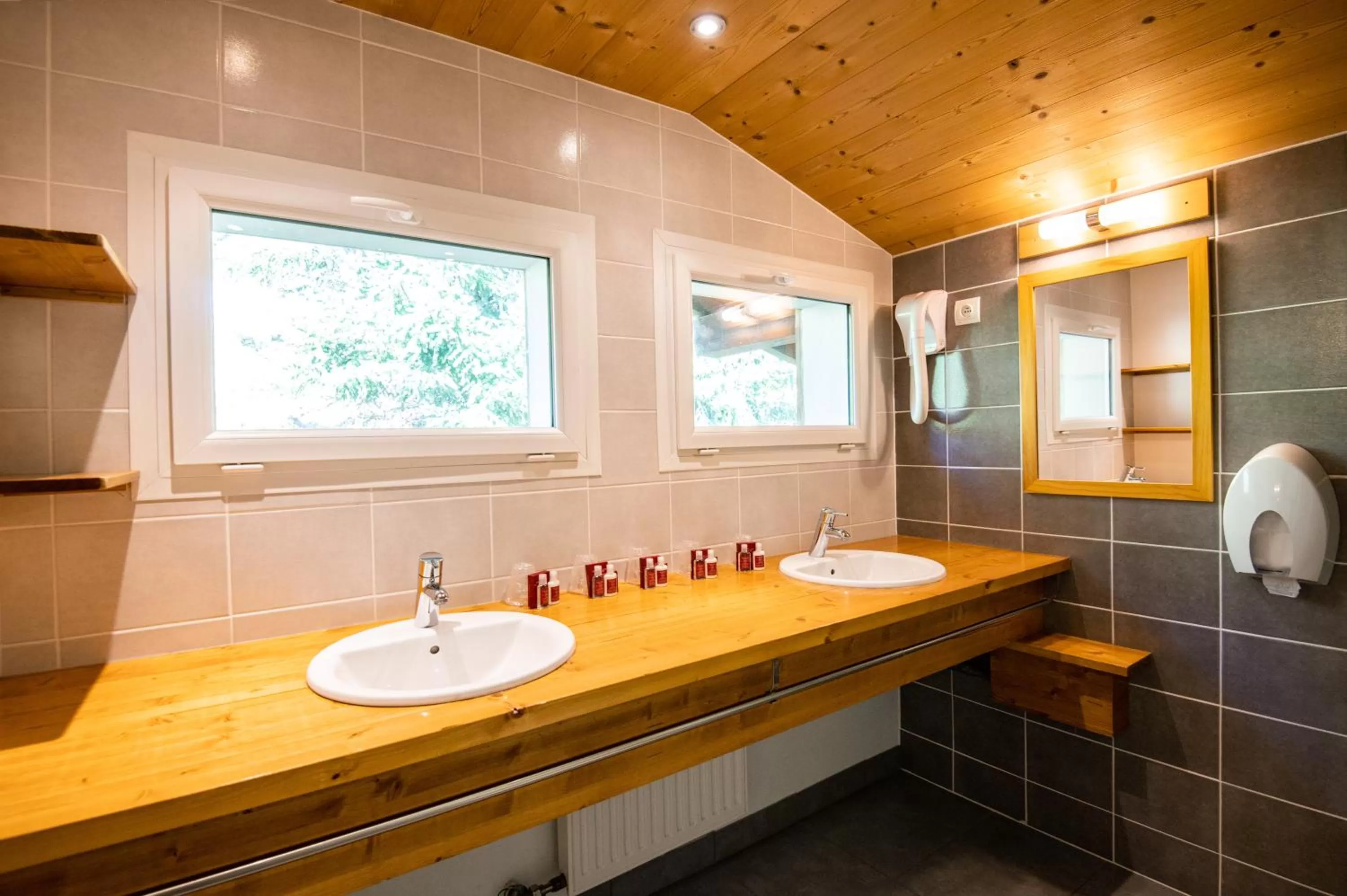 Bathroom in L'Alpage