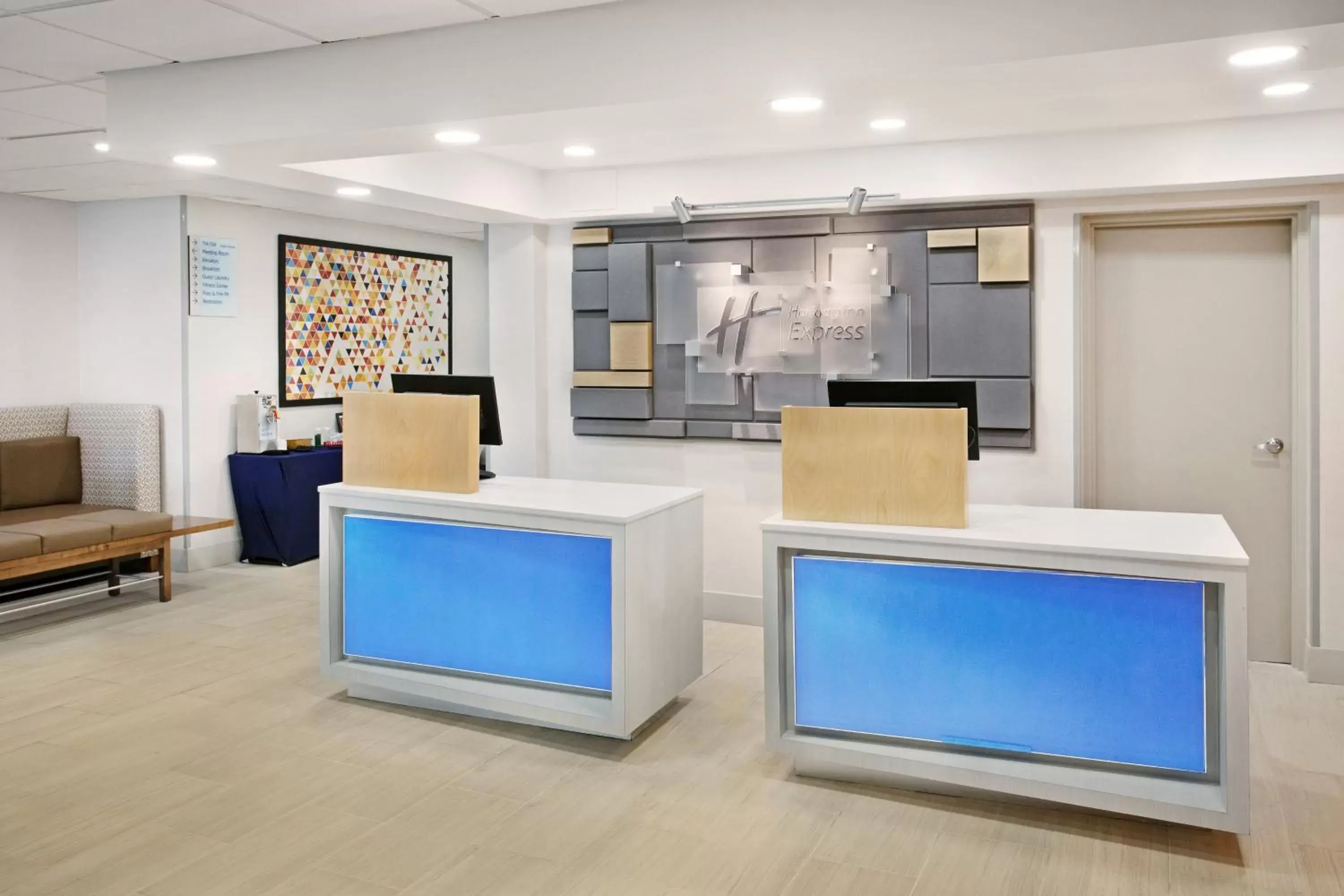 Property building, Lobby/Reception in Holiday Inn Express Exton - Great Valley, an IHG Hotel