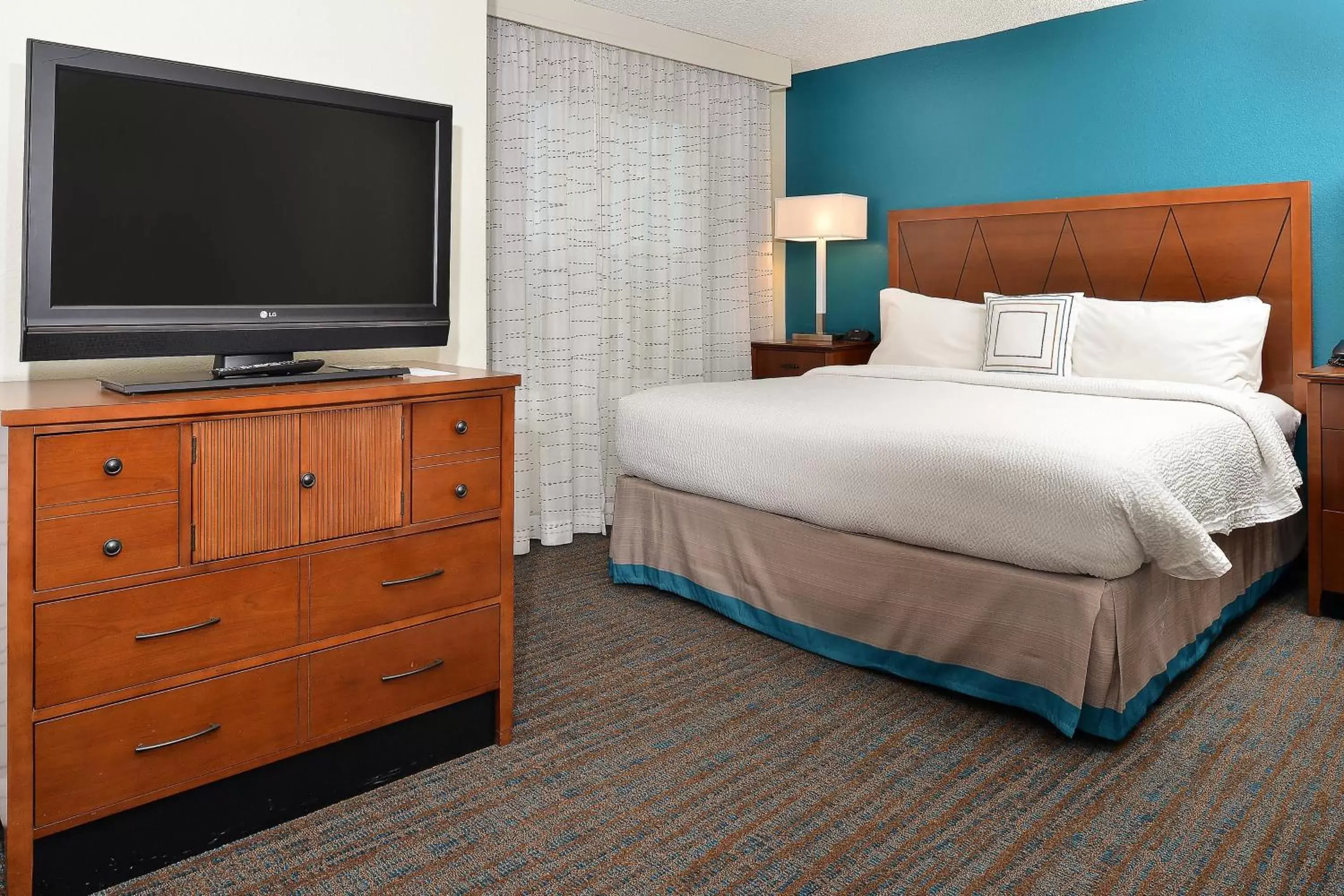 Photo of the whole room, Bed in Residence Inn by Marriott Denver Airport at Gateway Park