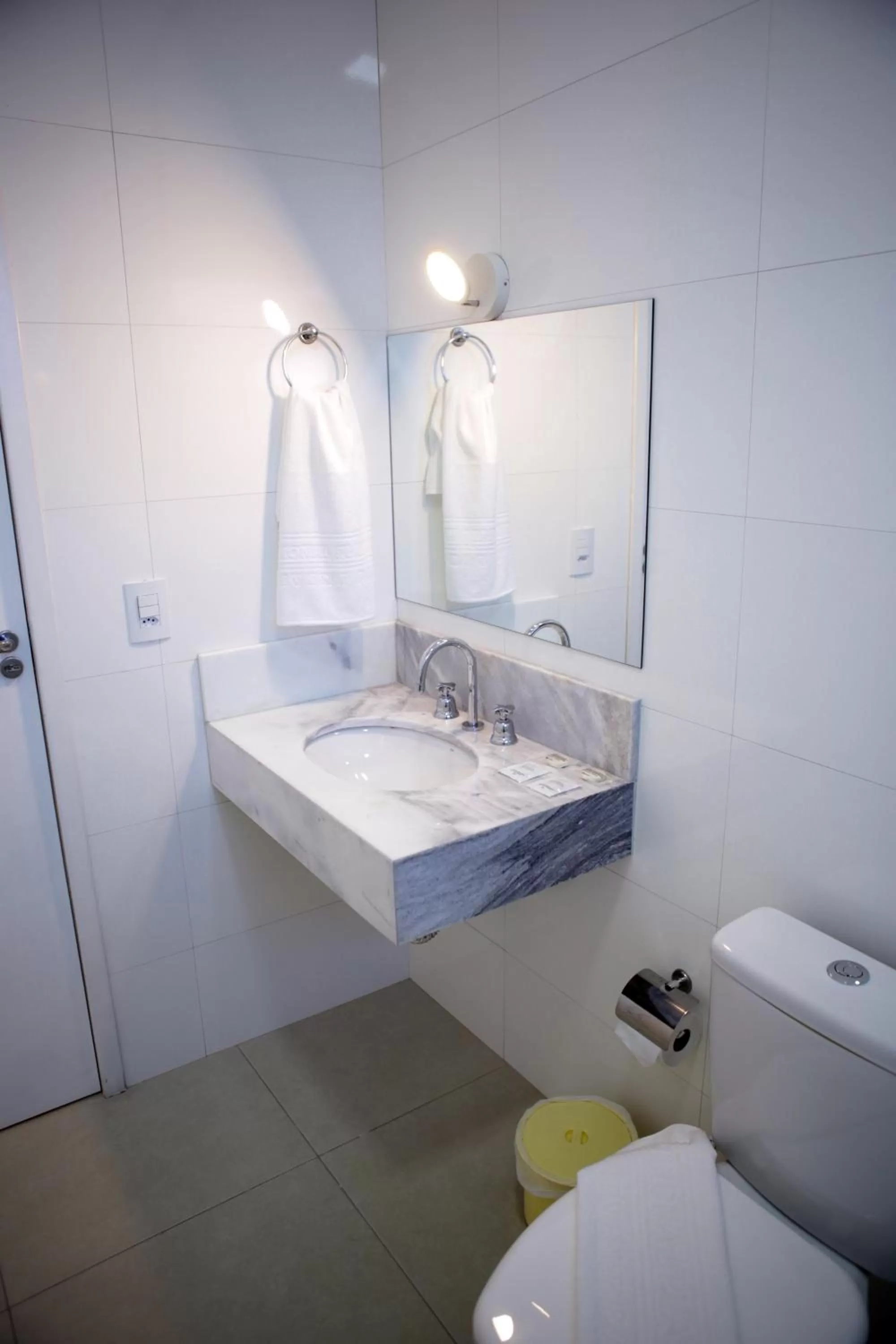 Toilet, Bed in Regional Plaza Hotel Event Park