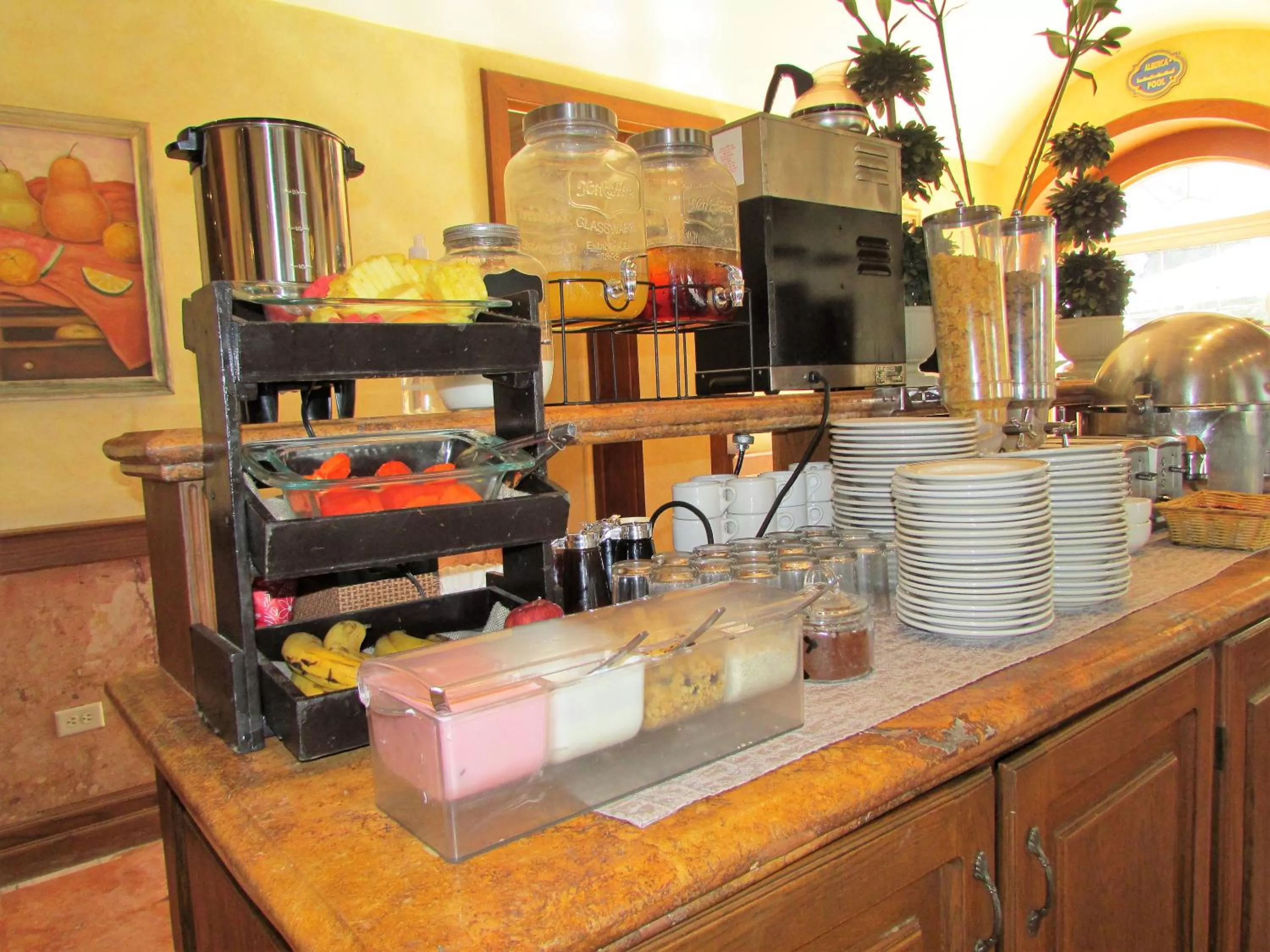 Breakfast in Best Western Hotel Posada Del Rio Express