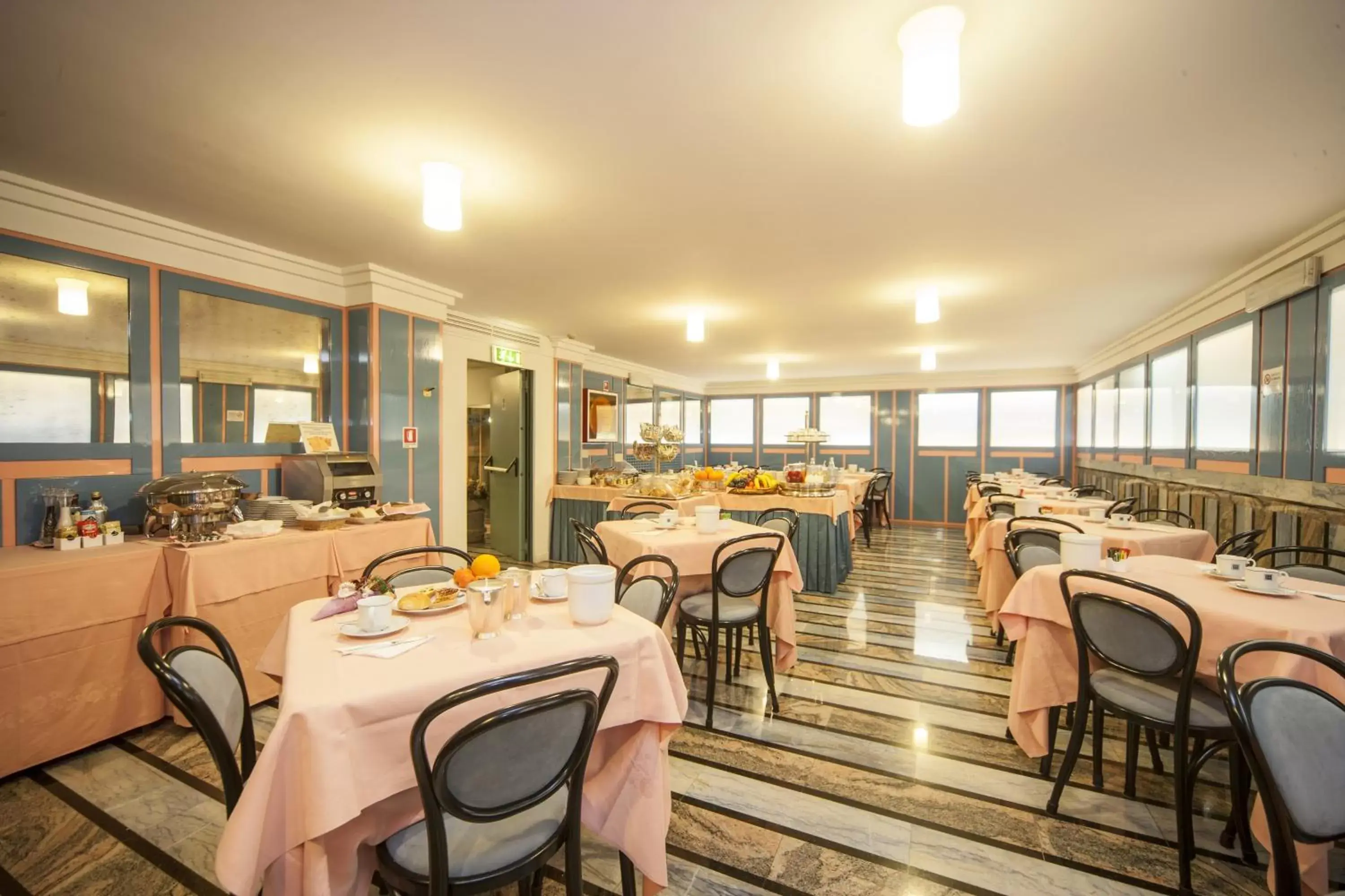 Restaurant/places to eat in Hotel Bisanzio Restaurant/places to eat in Hotel Bisanzio