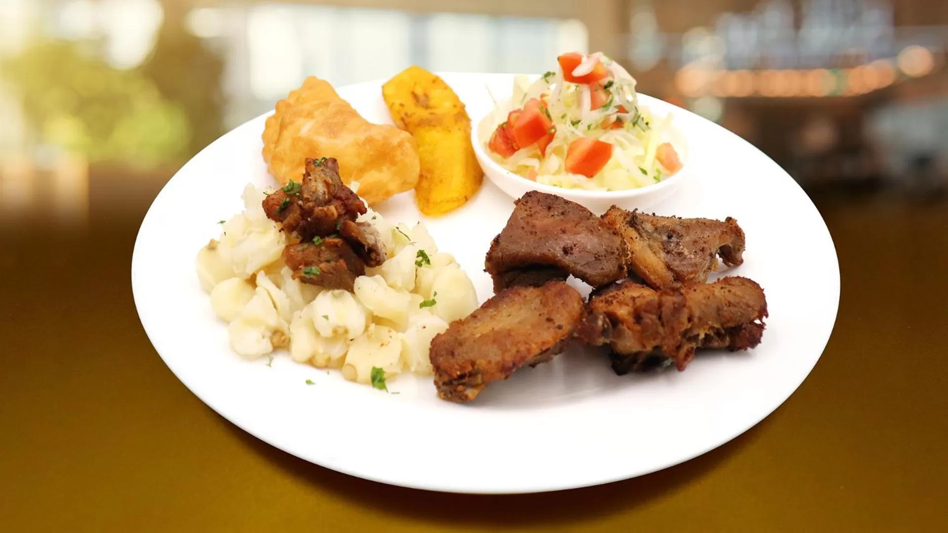 Restaurant/places to eat in Hotel Florida