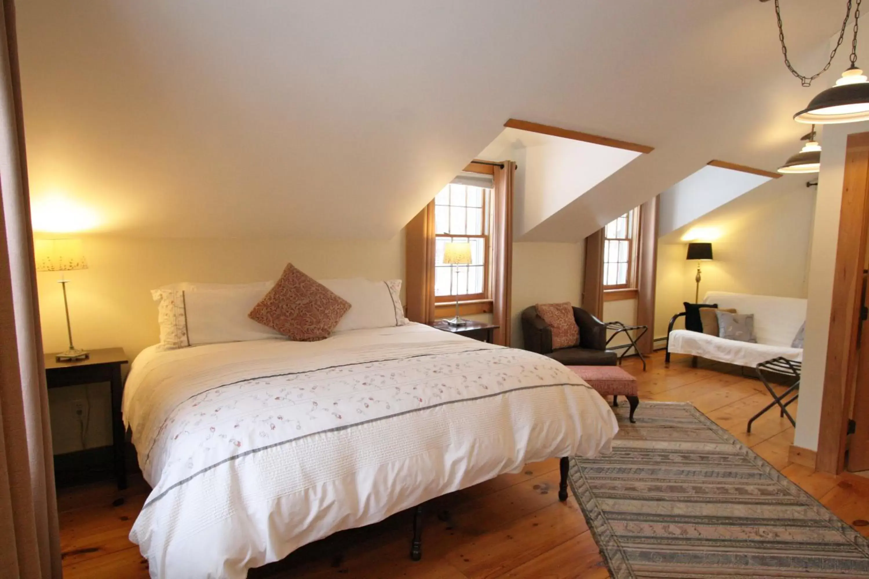 King Room with Patio in Old Saco Inn King Room with Patio in Old Saco Inn