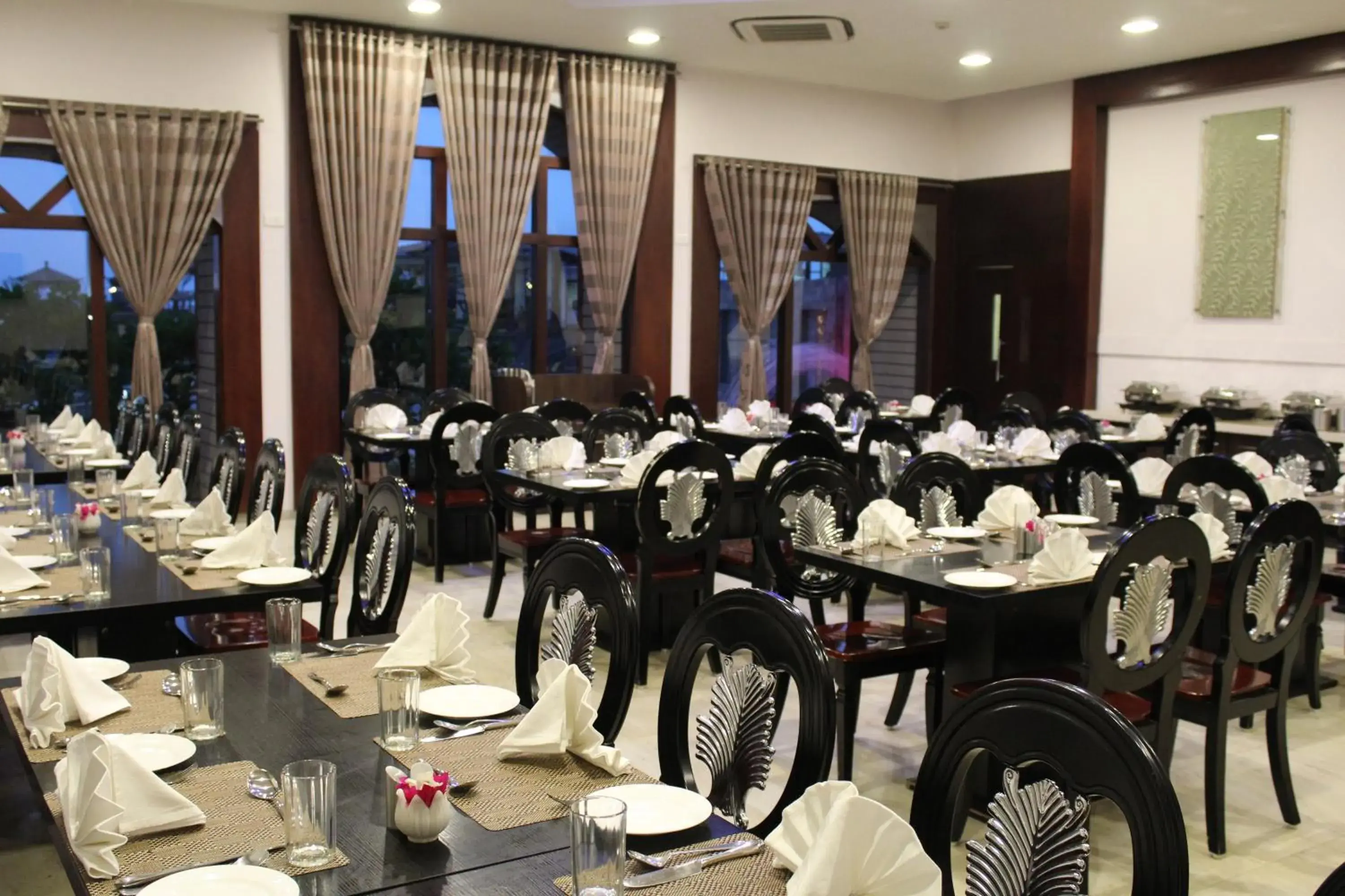 Restaurant/Places to Eat in Regenta Resort Bhuj