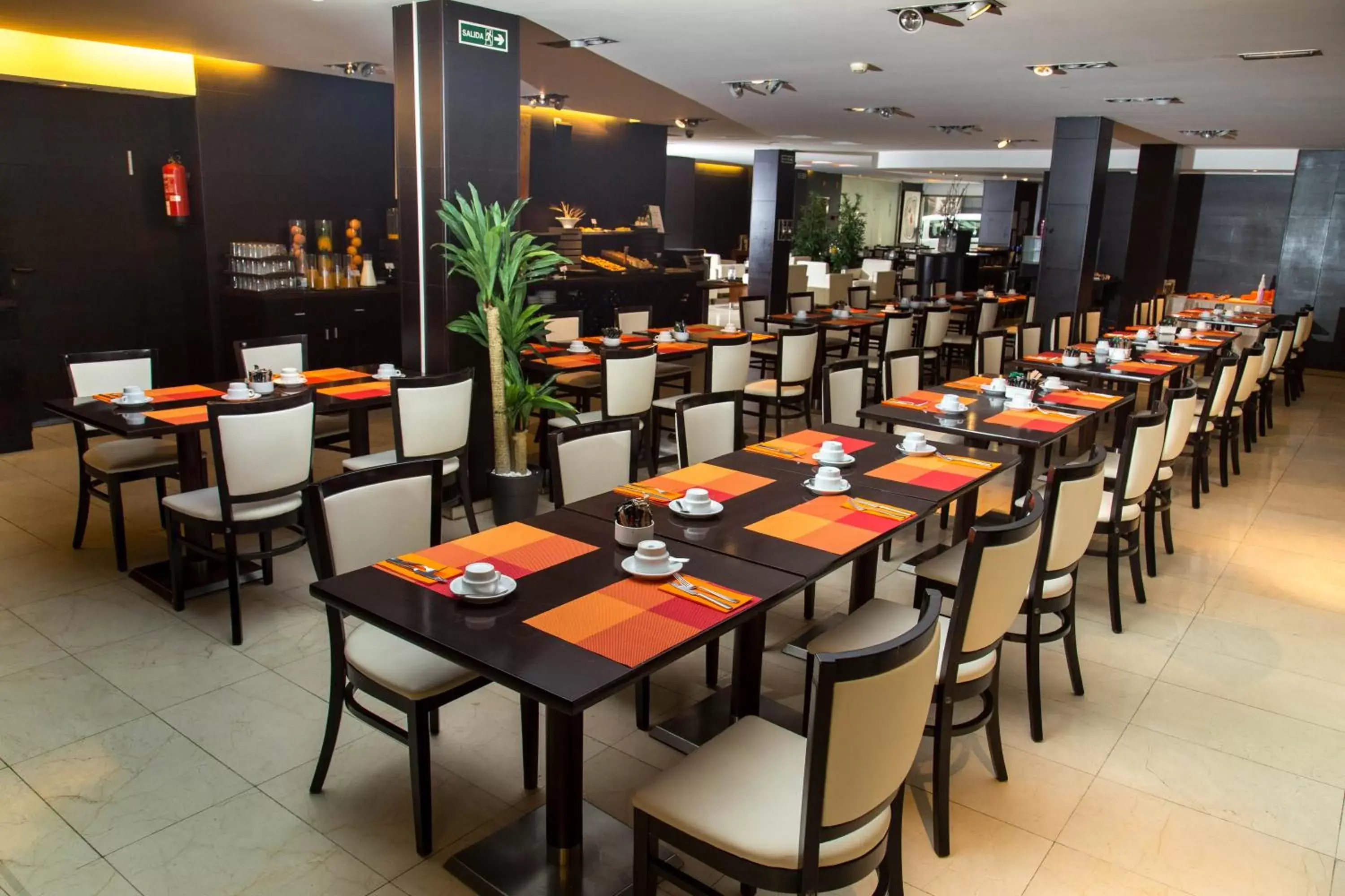 Restaurant/Places to Eat in Acevi Villarroel