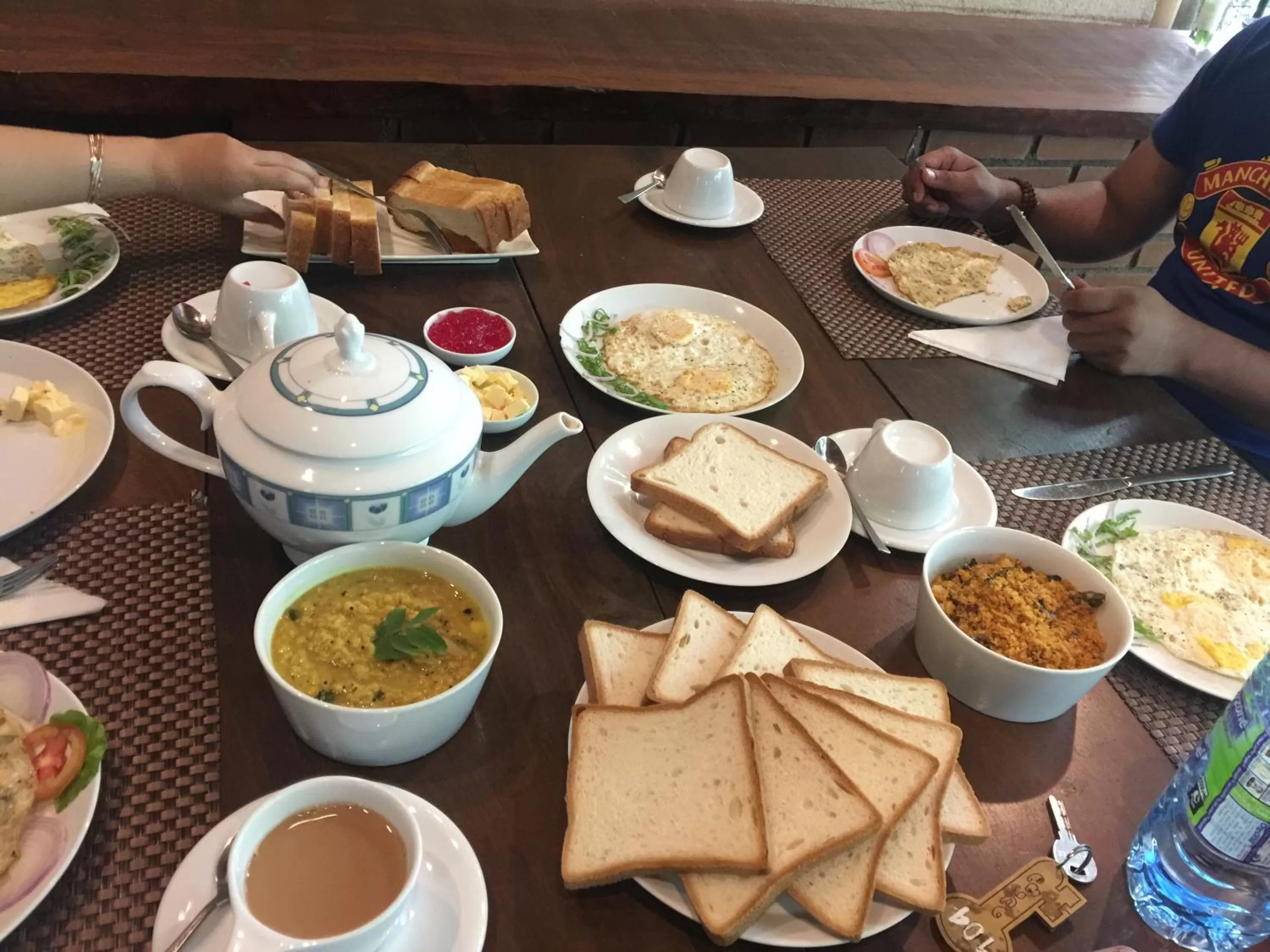 Restaurant/places to eat in Veraima Kandy