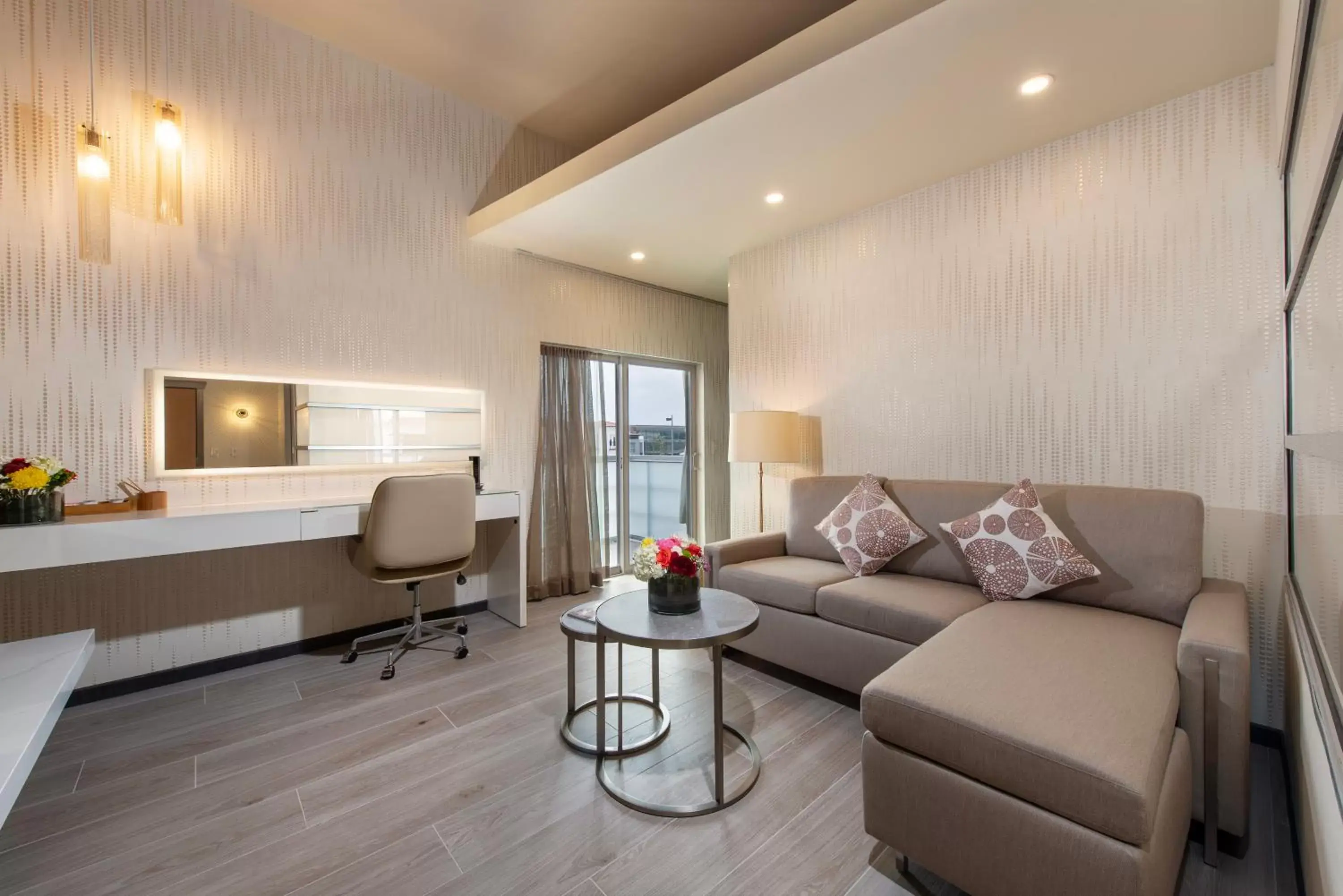 Living room, Seating Area in Shade Hotel Manhattan Beach