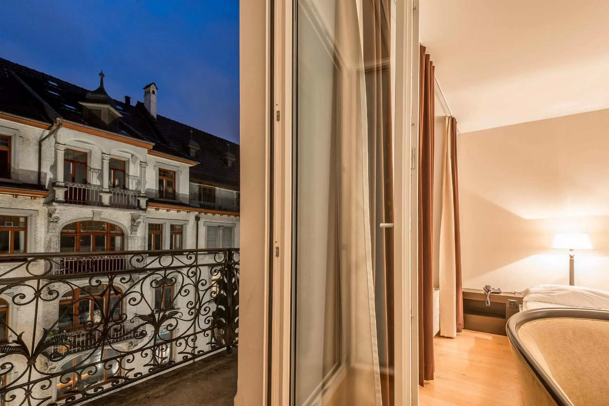 Balcony/Terrace in Hotel Alpina Luzern