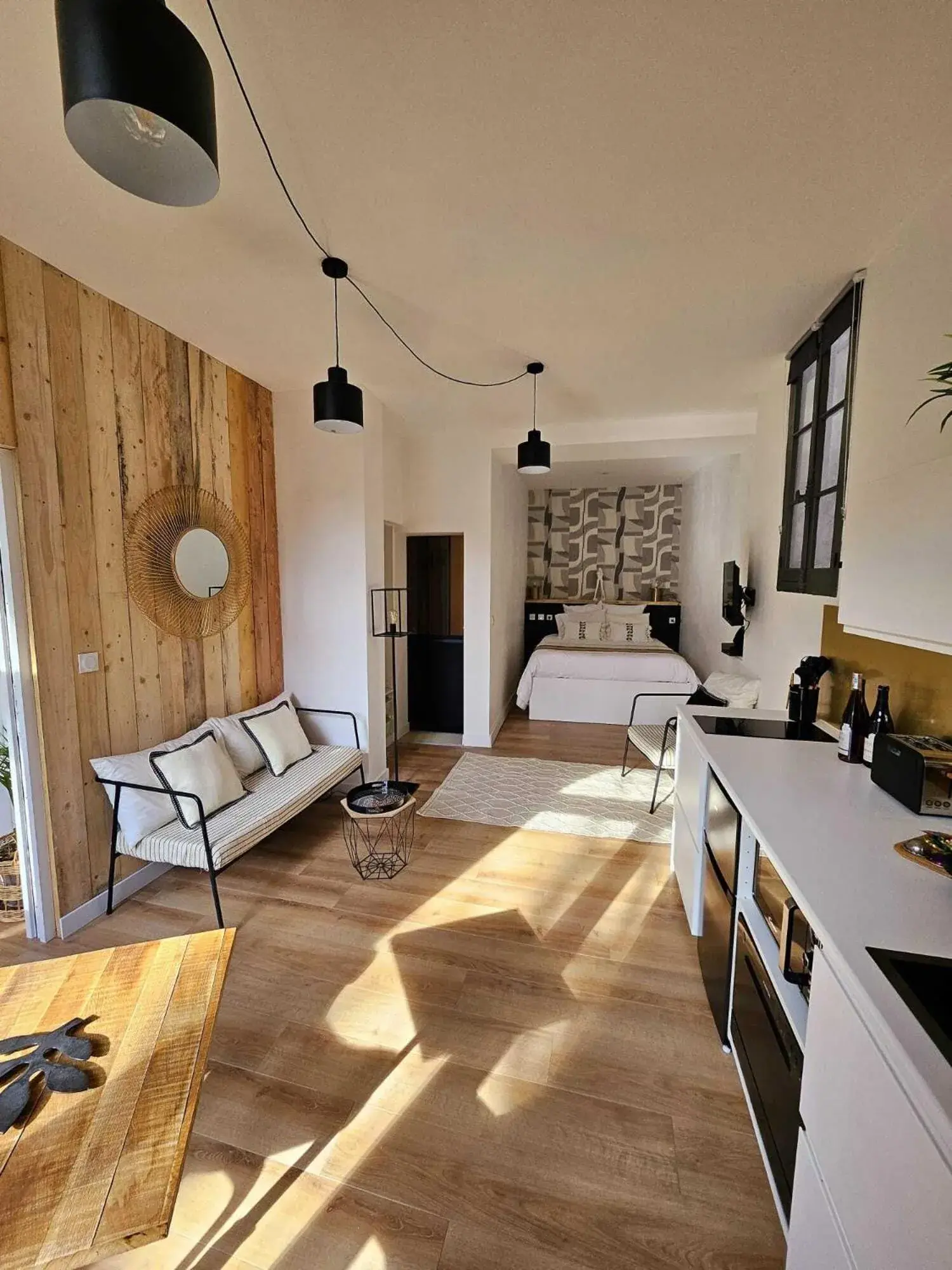 Bedroom, Seating Area in La Maison Grivolas