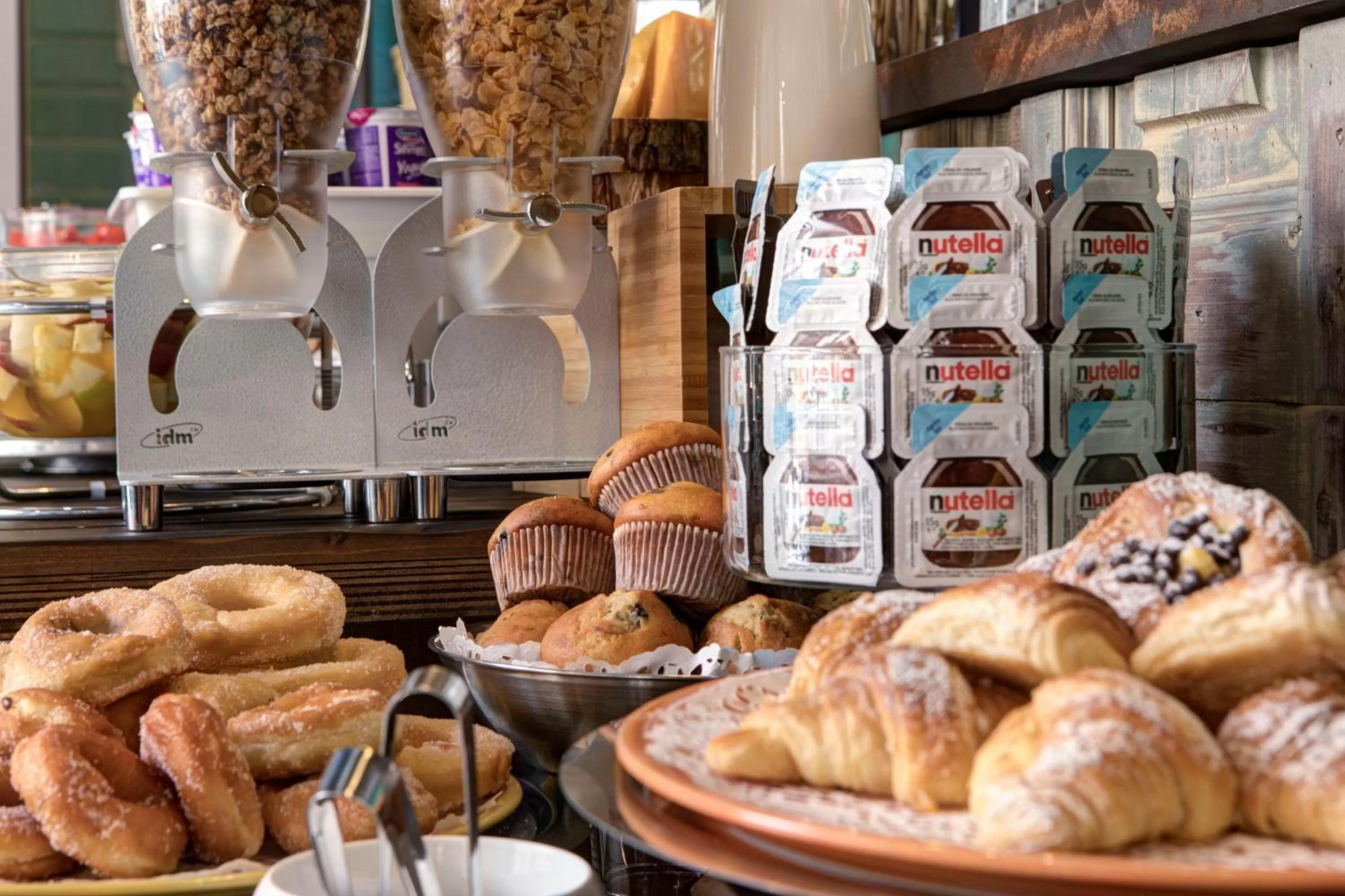 Buffet breakfast in The RomeHello