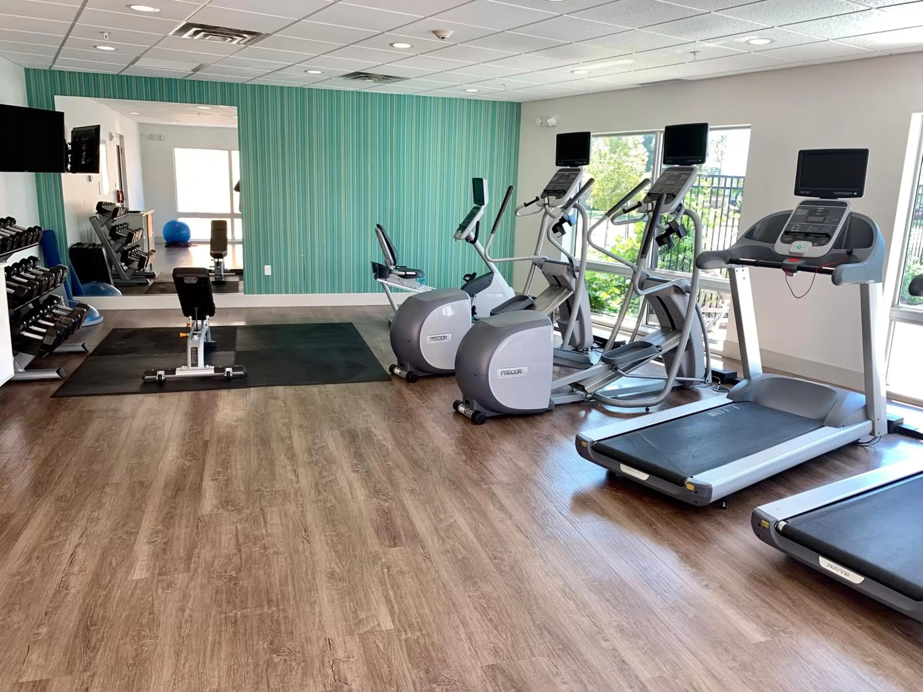 Fitness centre/facilities, Fitness Center/Facilities in Holiday Inn Express & Suites Moore, an IHG Hotel